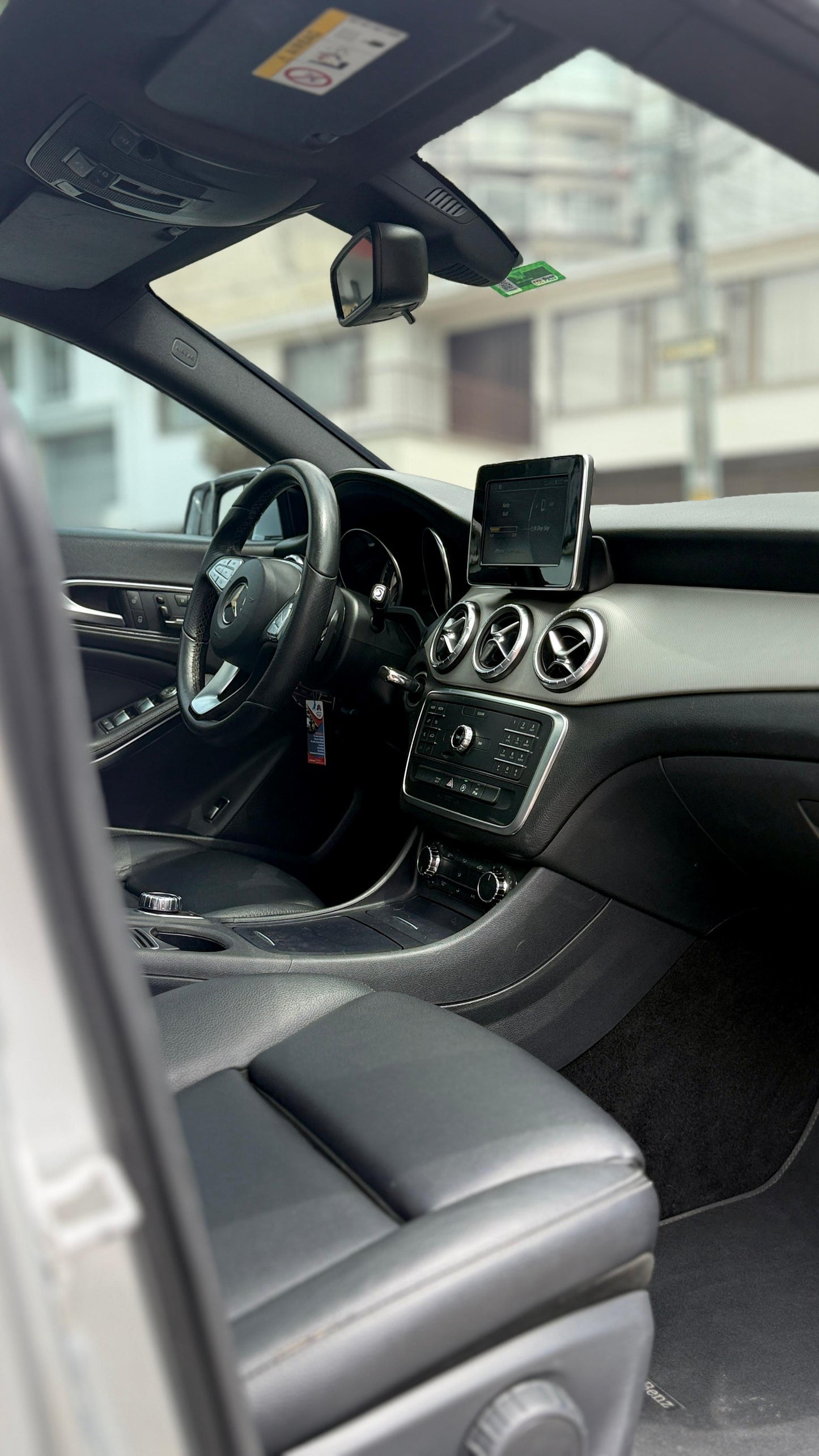 MERCEDES BENZ CLA180 AMG LINE 1.6 TURBO 2017 AUTOMÁTICO