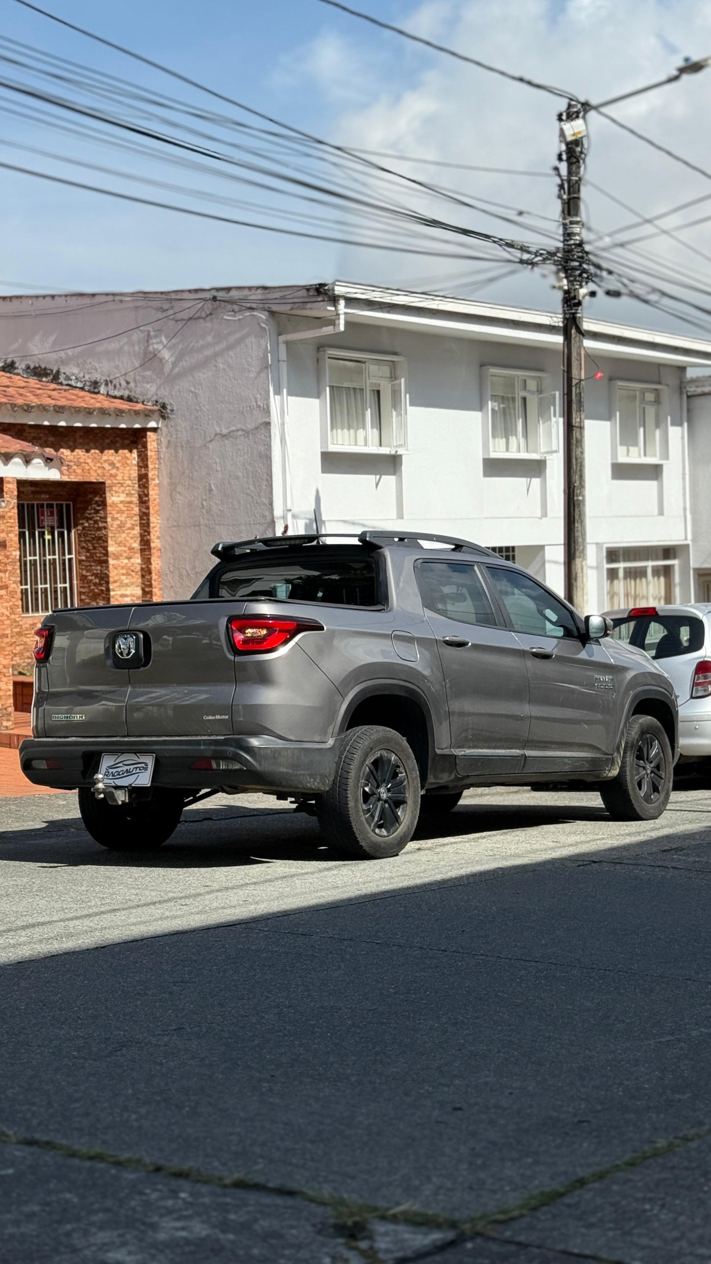 RAM BIGHORN 4x2 GASOLINA 2020 AUTOMÁTICA