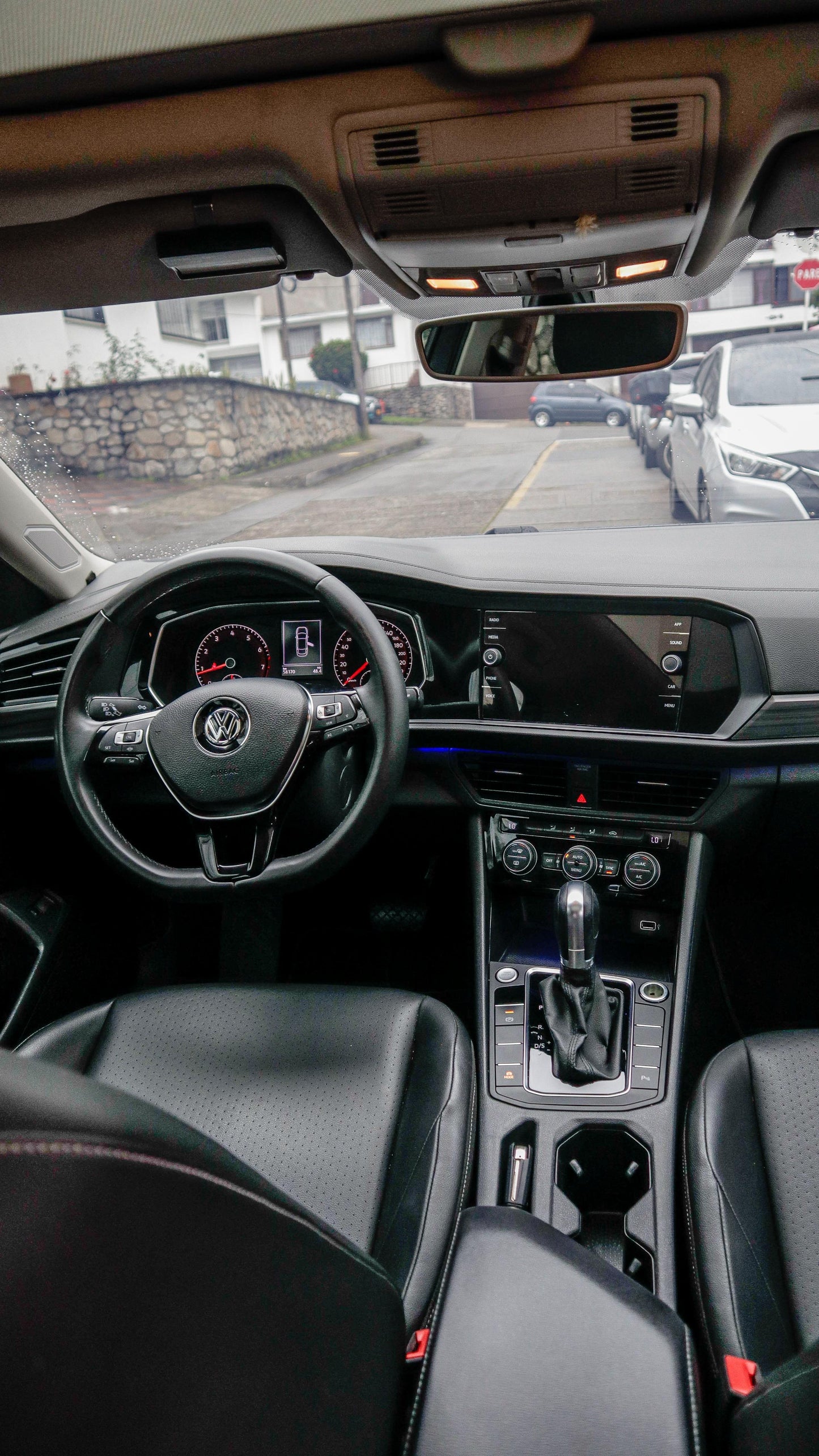 VOLKSWAGEN JETTA HIGHLINE TSI 1.4 2019 AUTOMÁTICO