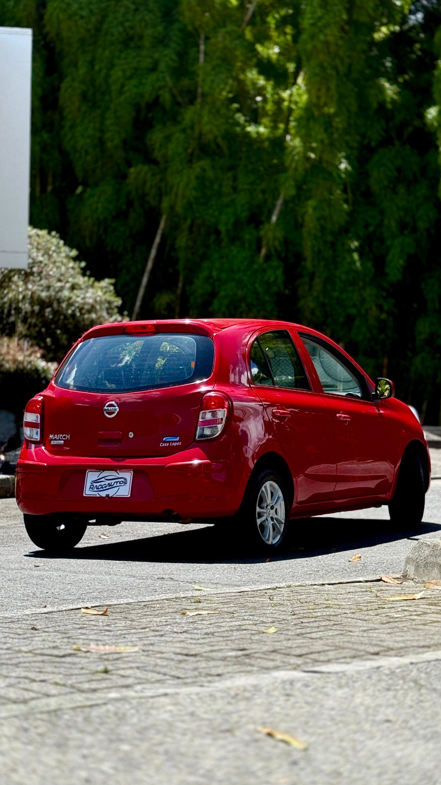 NISSAN MARCH ACTIVE 1.6 2015 MECÁNICO