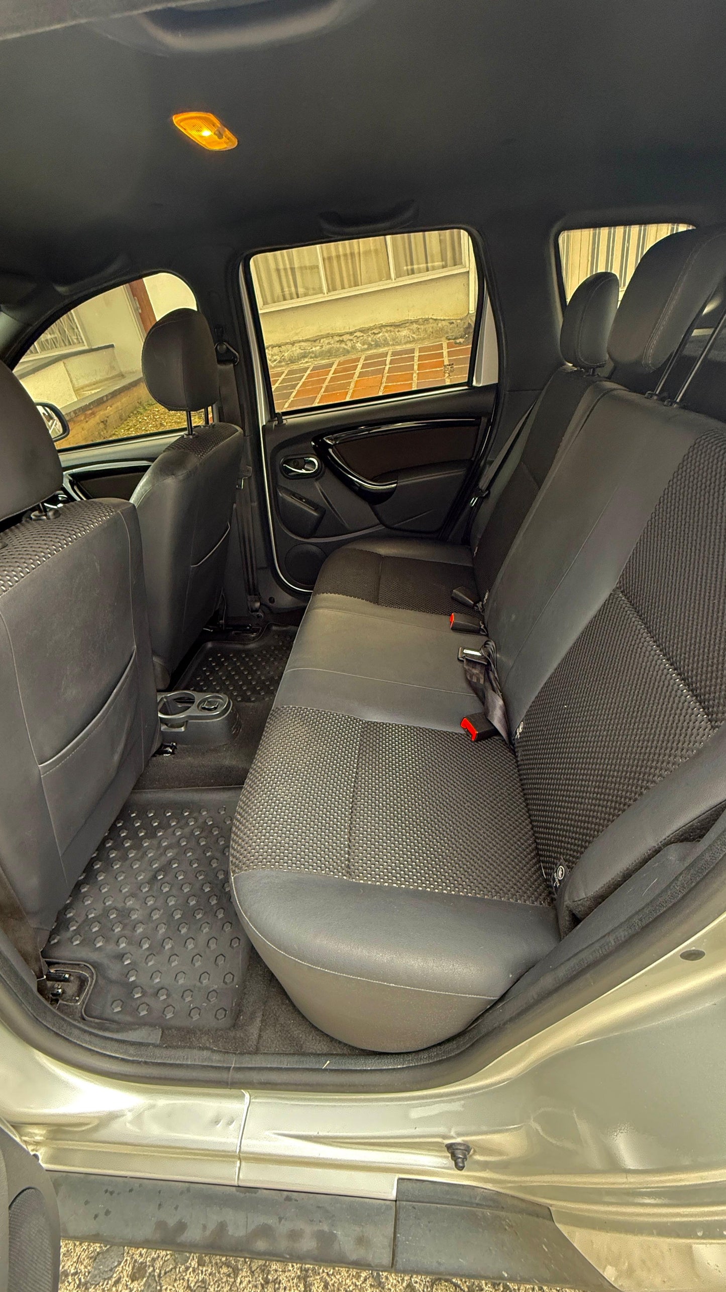 RENAULT DUSTER 2.0 50 AÑOS 4x4 GASOLINA 2020 MECÁNICA