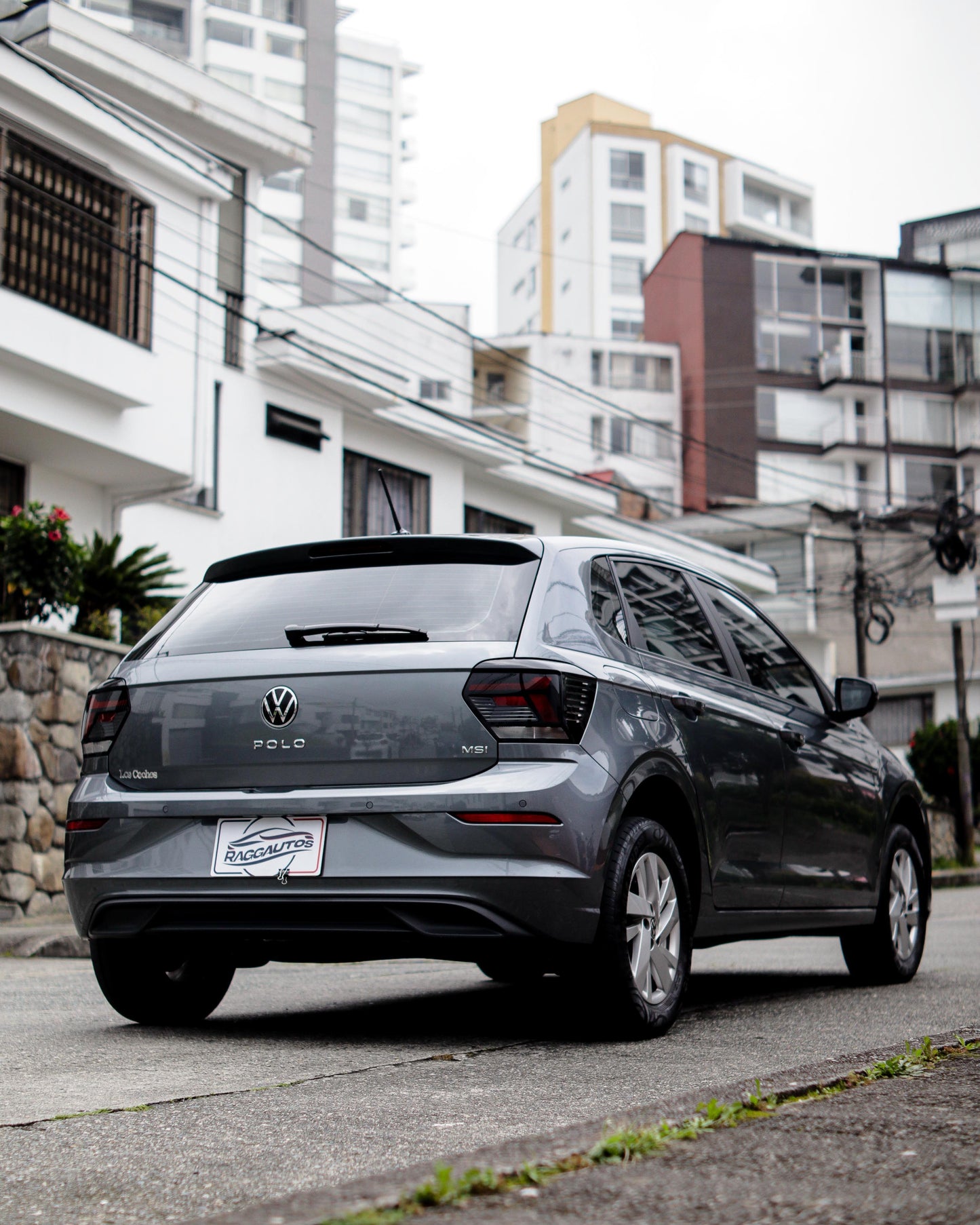 VOLKSWAGEN POLO TRACK 1.6 2024 MECÁNICO