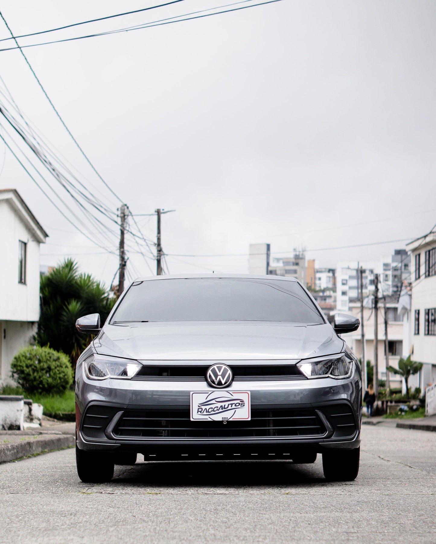 VOLKSWAGEN POLO TRACK 1.6 2024 MECÁNICO