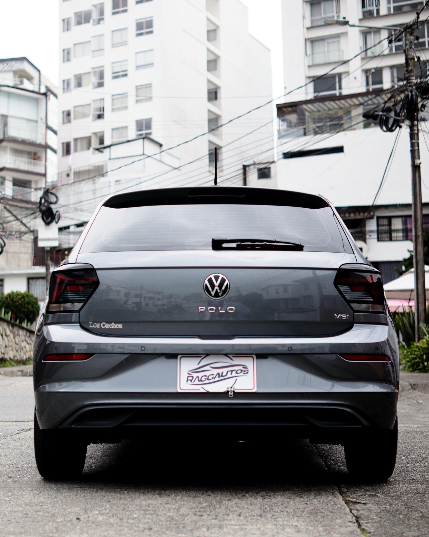 VOLKSWAGEN POLO TRACK 1.6 2024 MECÁNICO