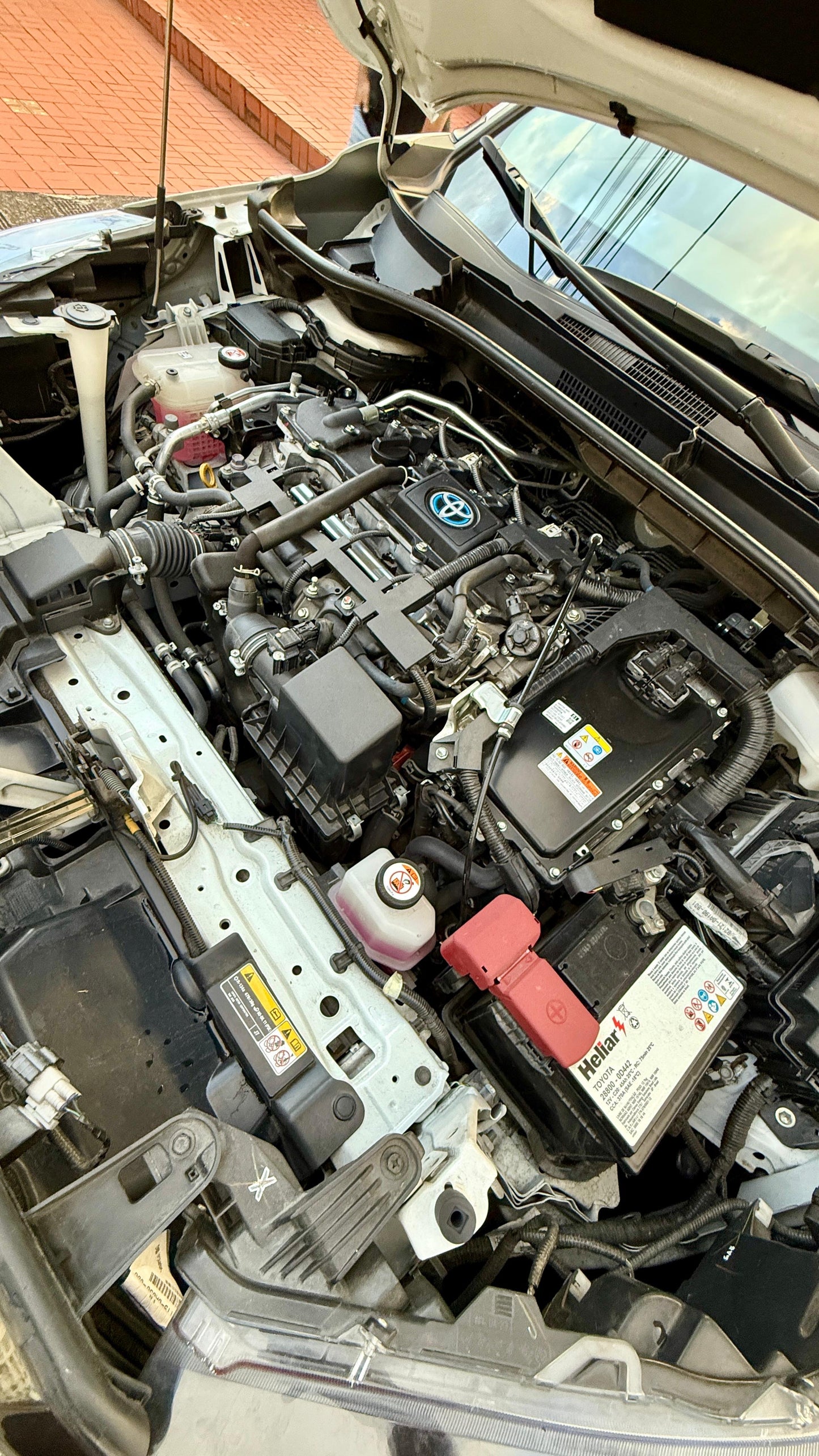 TOYOTA COROLLA CROSS XE-i 1.8 HYBRID 2023 AUTOMÁTICA