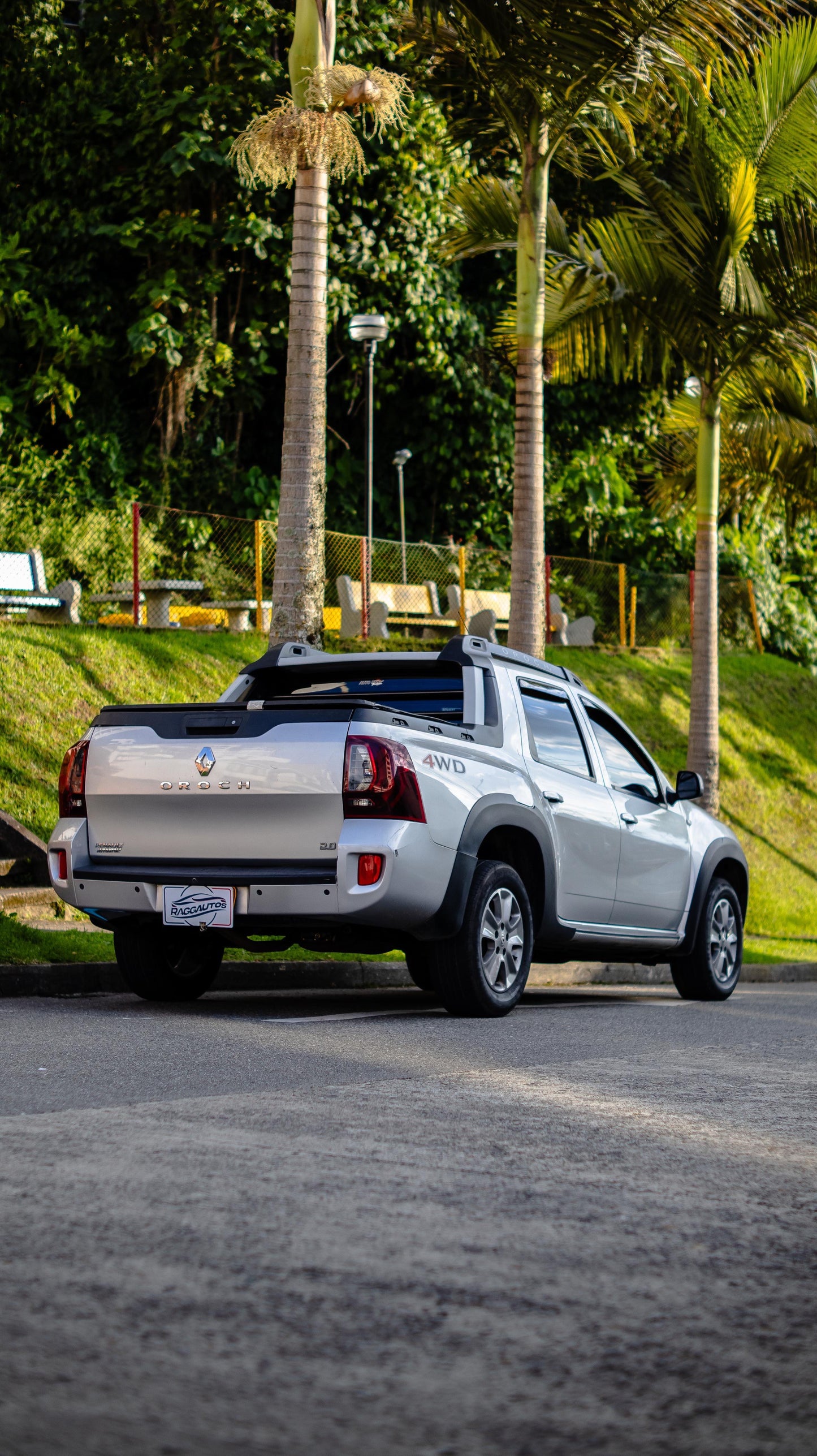 RENAULT DUSTER OROCH INTENSE 2.0 4x4 AWD 2020 MECÁNICA