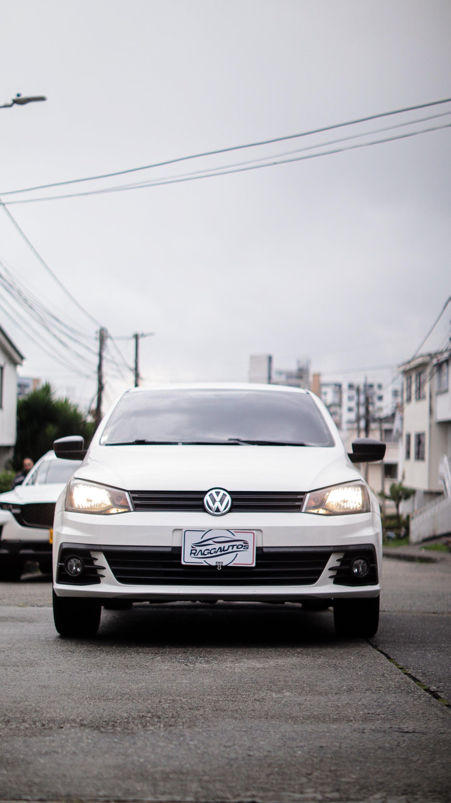 VOLKSWAGEN VOYAGE 1.6 COMFORTLINE 2016 MECÁNICO