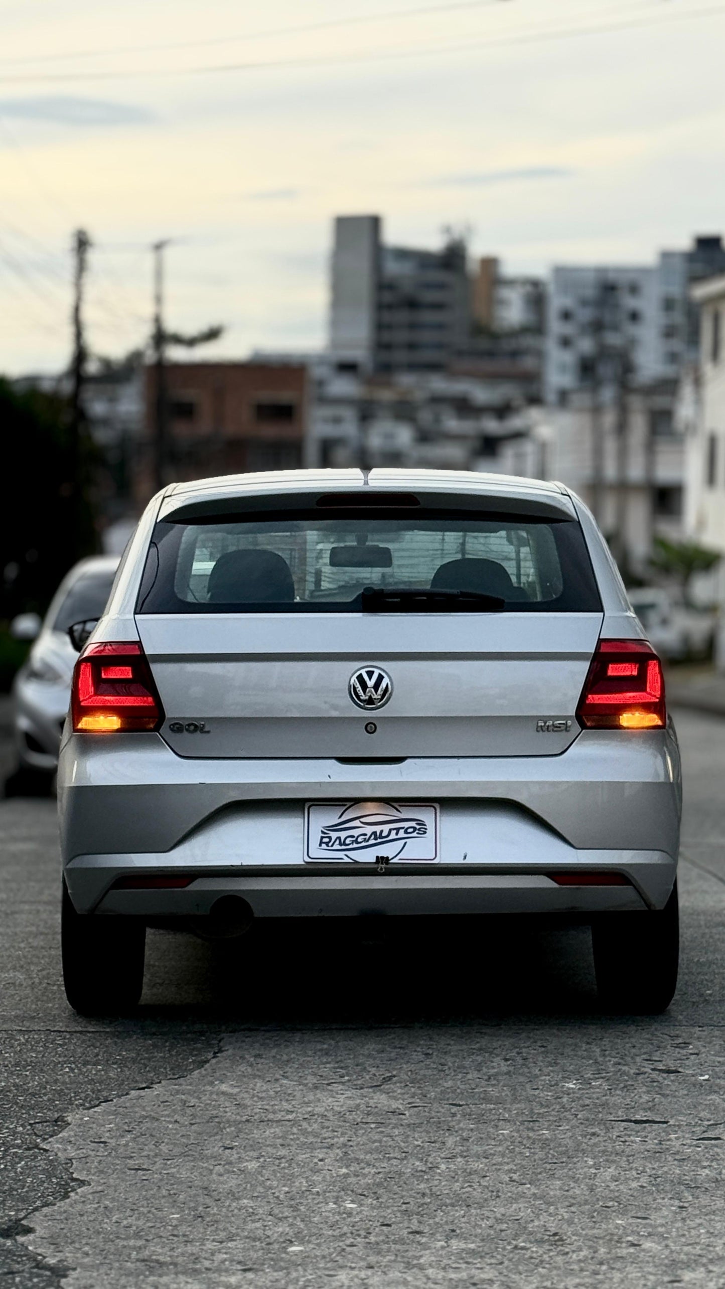 VOLKSWAGEN GOL TRENDLINE 1.6 2018 MECÁNICO