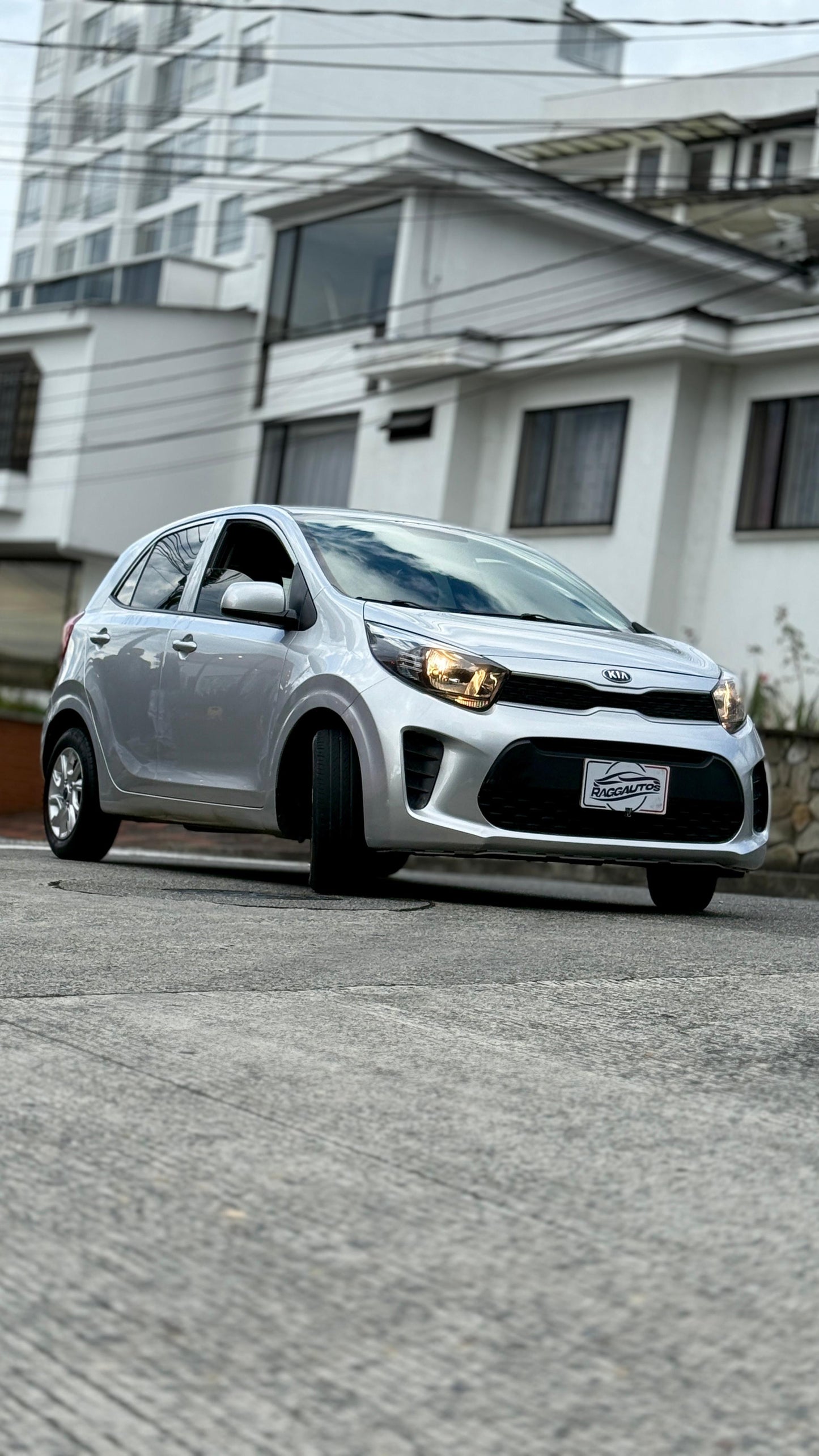 KIA PICANTO VIBRANT 1.250 2020 AUTOMÁTICO