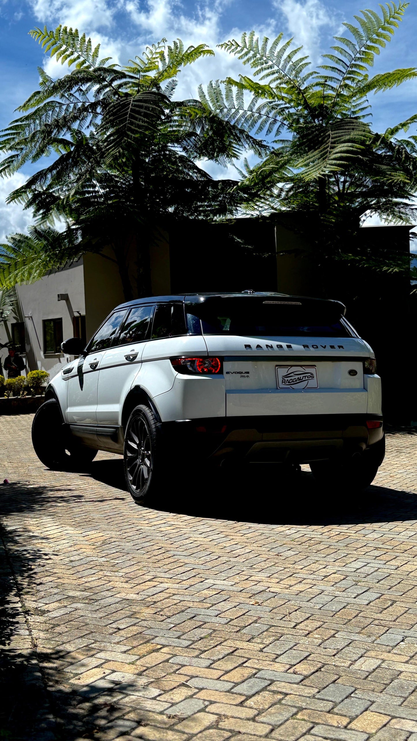 RANGE ROVER EVOQUE 2.0 TURBO PURE SI4 2015 AUTOMÁTICA
