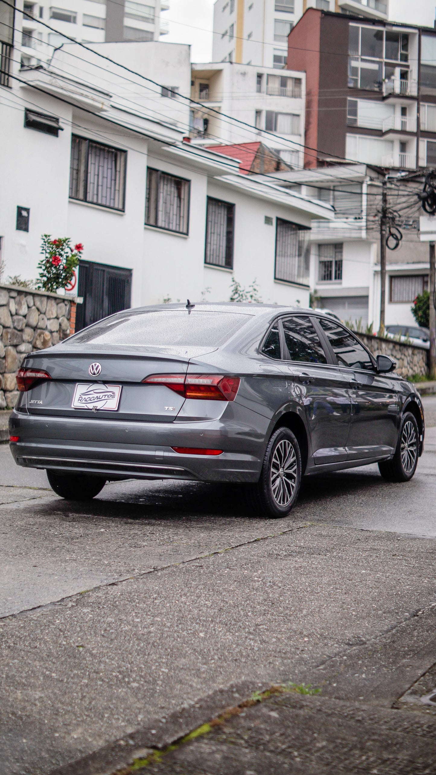 VOLKSWAGEN JETTA HIGHLINE TSI 1.4 2019 AUTOMÁTICO