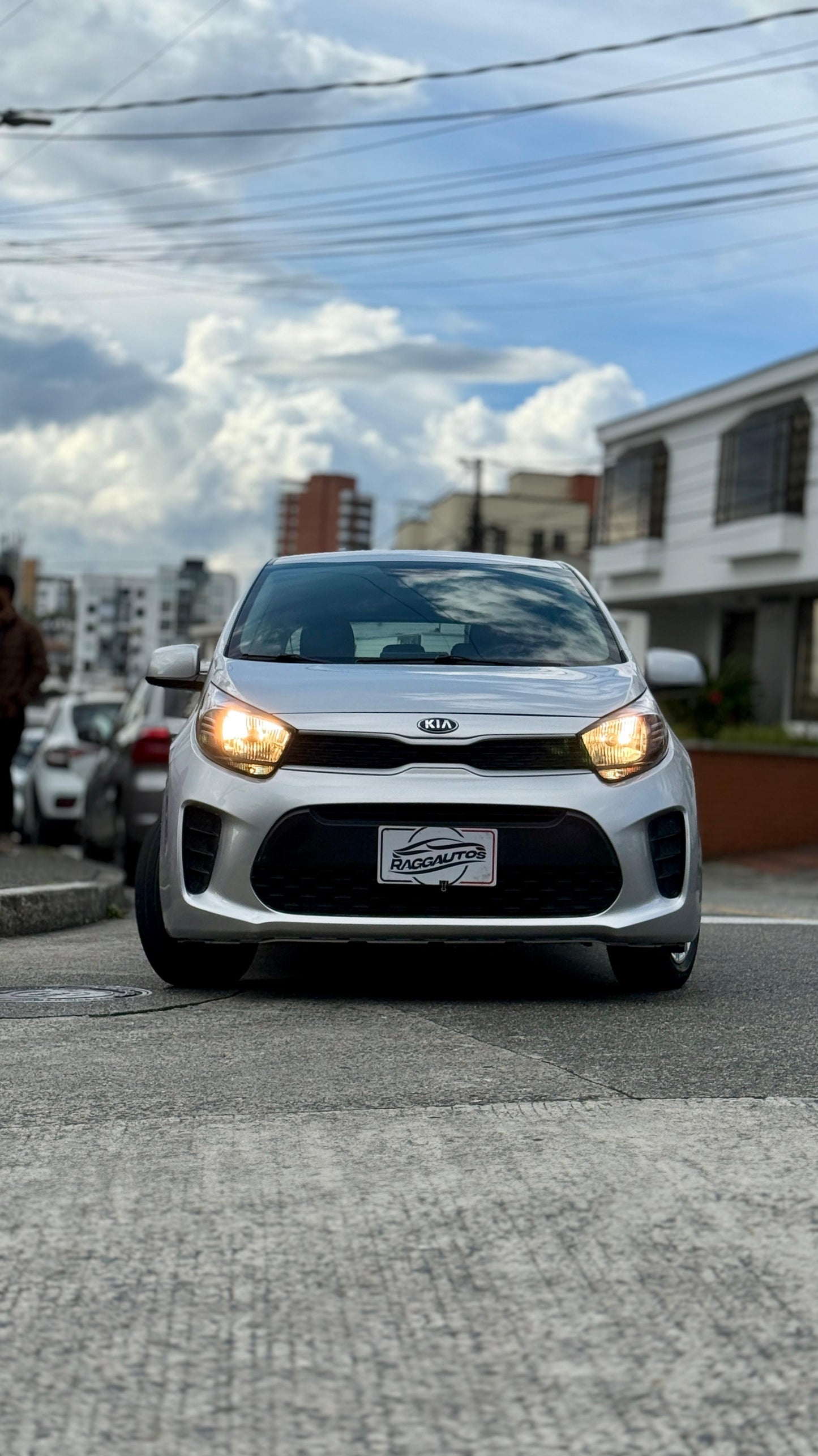 KIA PICANTO VIBRANT 1.250 2020 AUTOMÁTICO