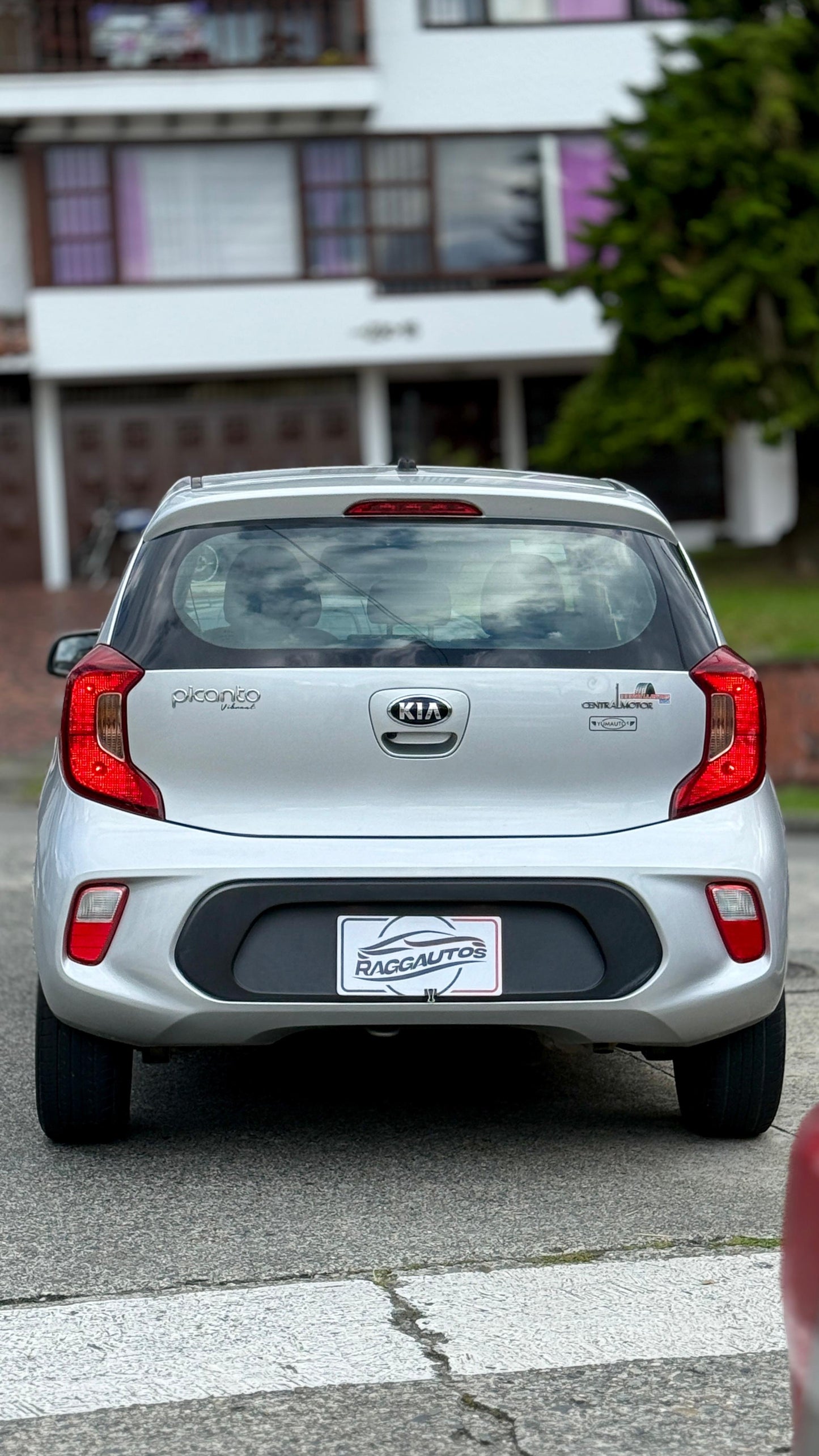 KIA PICANTO VIBRANT 1.250 2020 AUTOMÁTICO