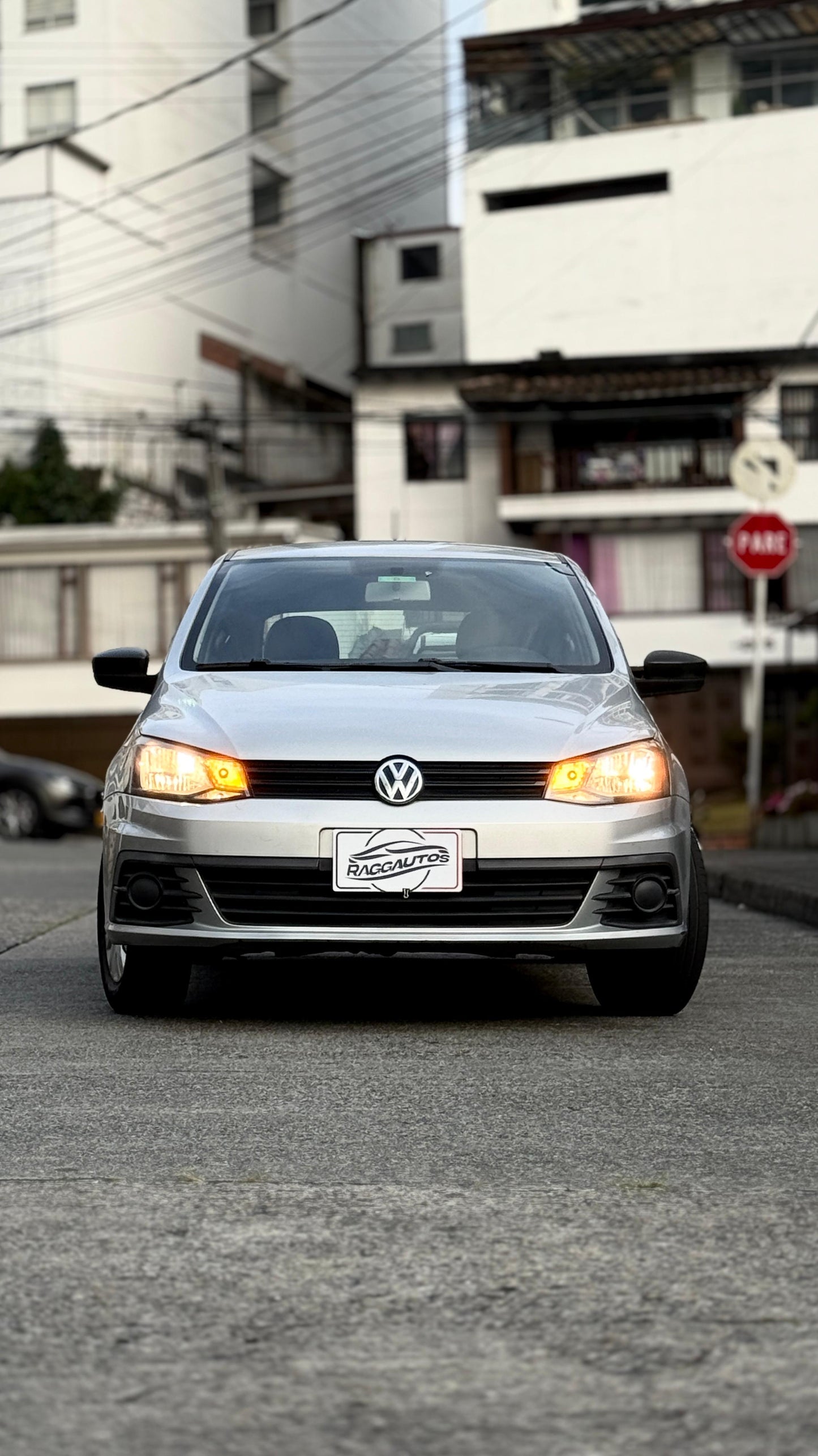 VOLKSWAGEN GOL TRENDLINE 1.6 2018 MECÁNICO