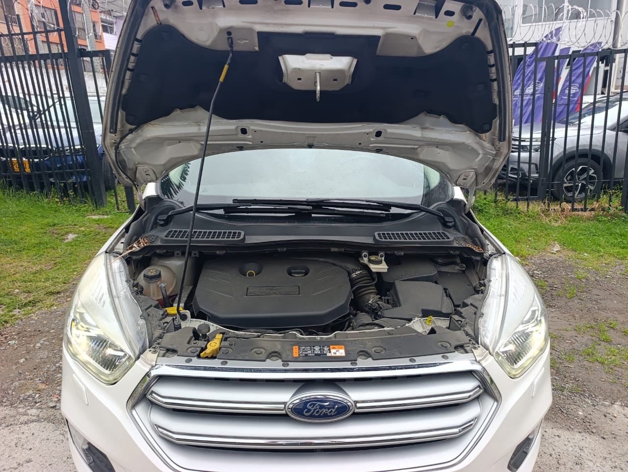 FORD ESCAPE TITANIUM 2.0 2018 AUTOMÁTICA