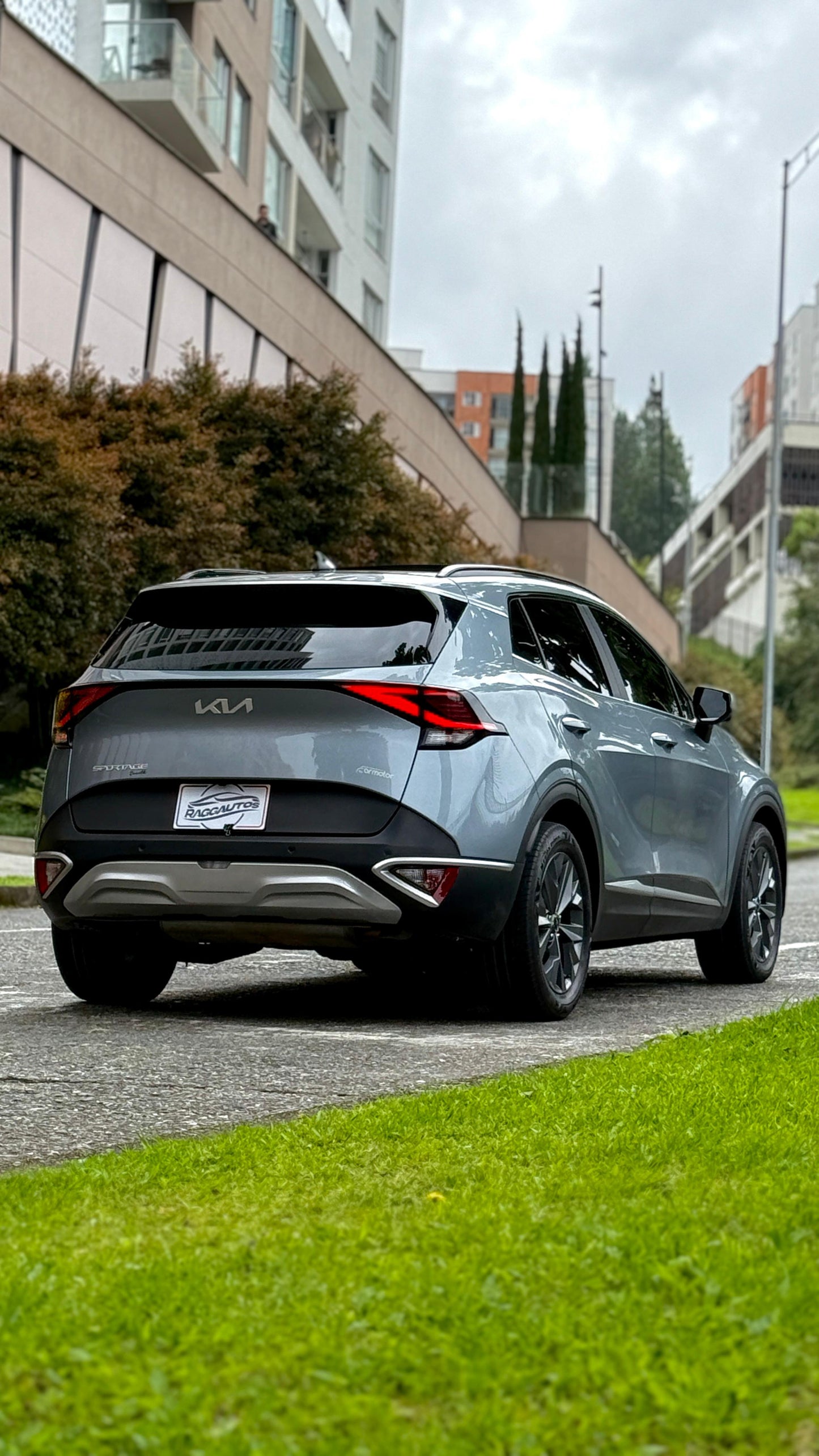 KIA SPORTAGE ZENITH 2.0 GASOLINA 2024 AUTOMÁTICA