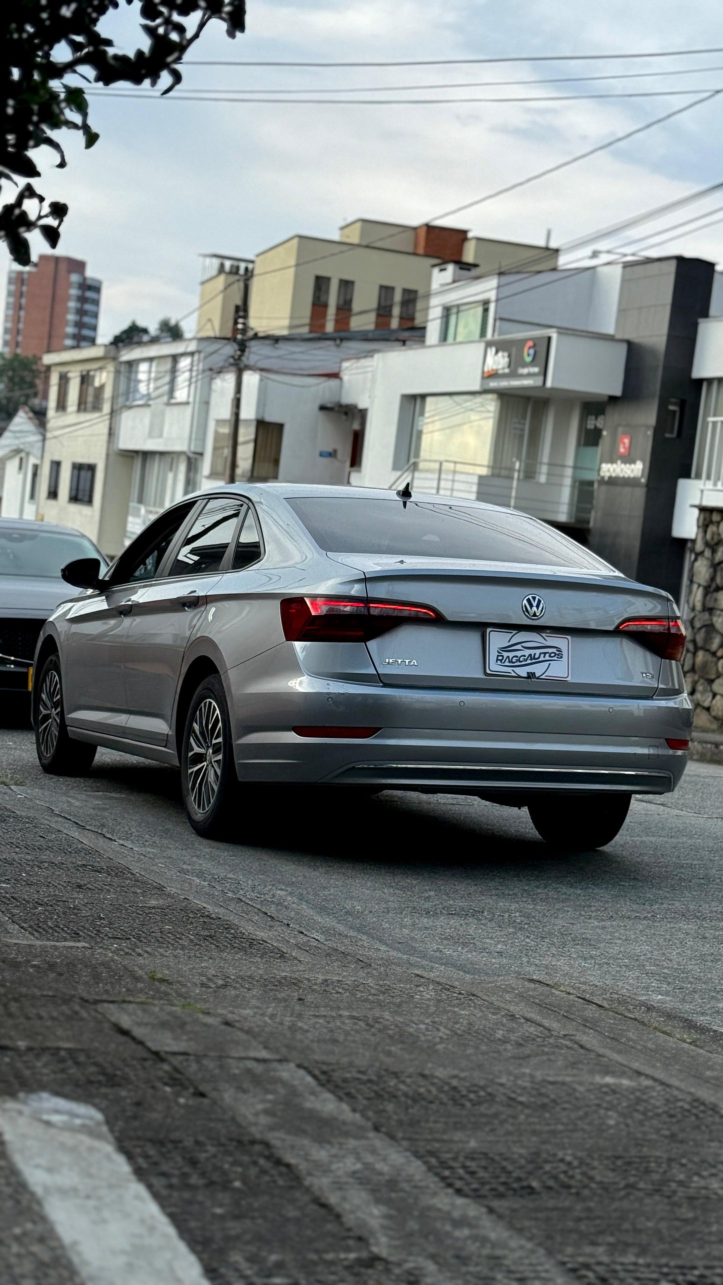 VOLKSWAGEN JETTA COMFORTLINE TSI 1.4 TURBO 2020 AUTOMÁTICO