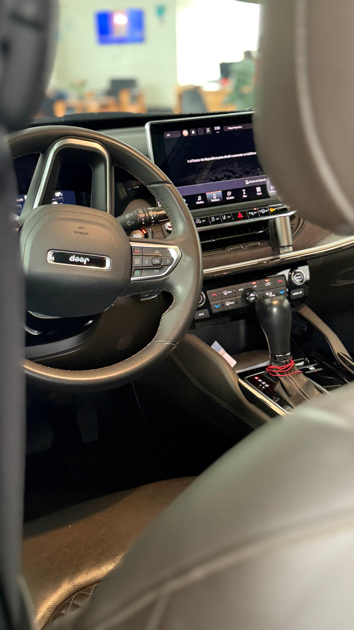 JEEP COMMANDER 1.3 TURBO OVERLAND 2023 AUTOMÁTICO