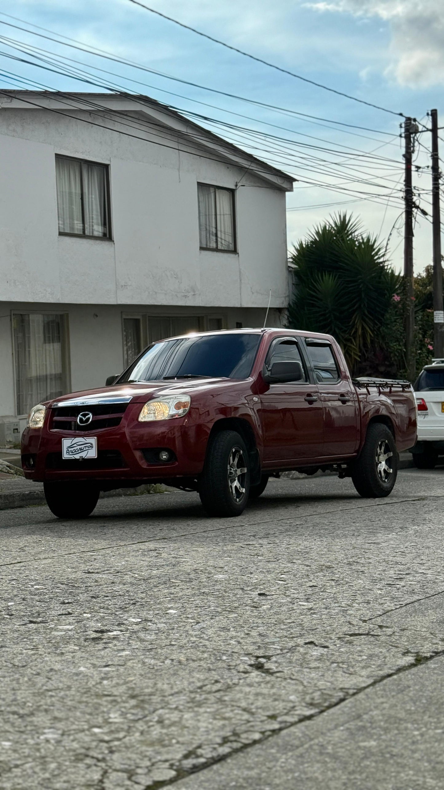MAZDA BT50 2.2 GASOLINA 4x2 2014 MECÁNICA