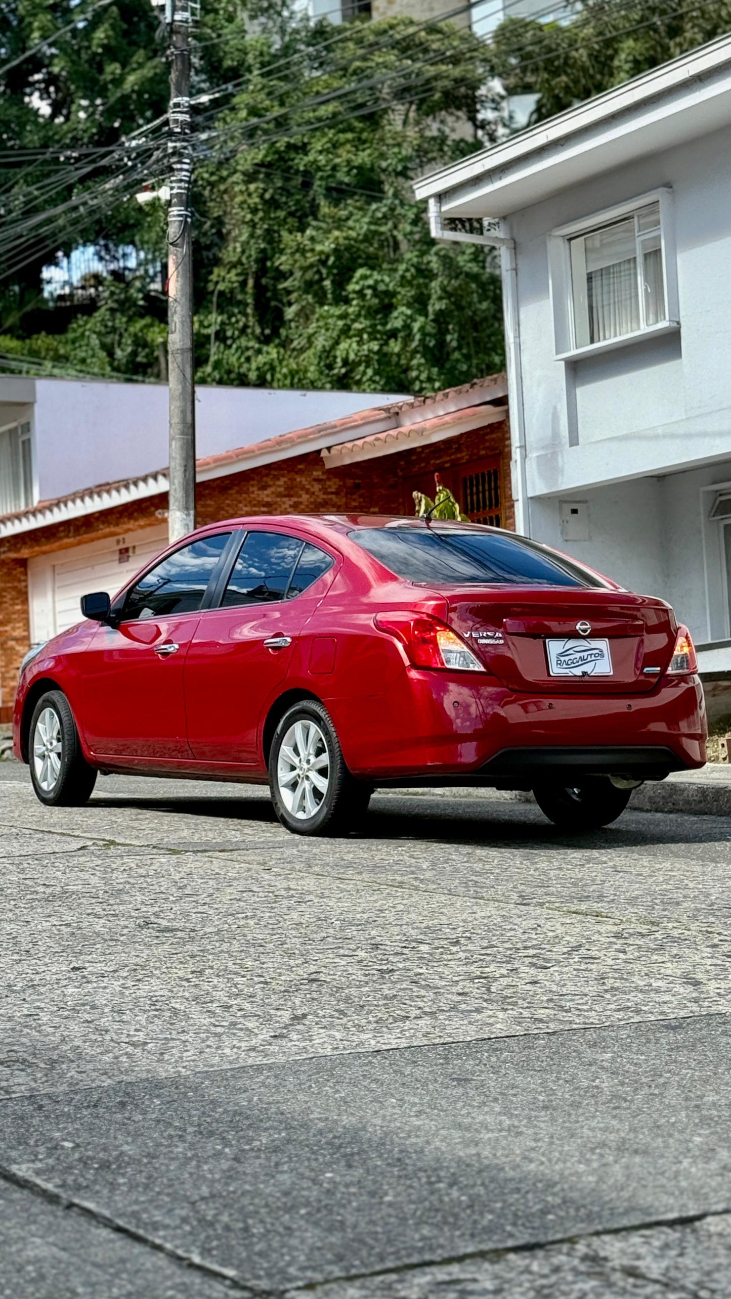 NISSAN VERSA PUREDRIVE 1.6 2016 AUTOMÁTICO