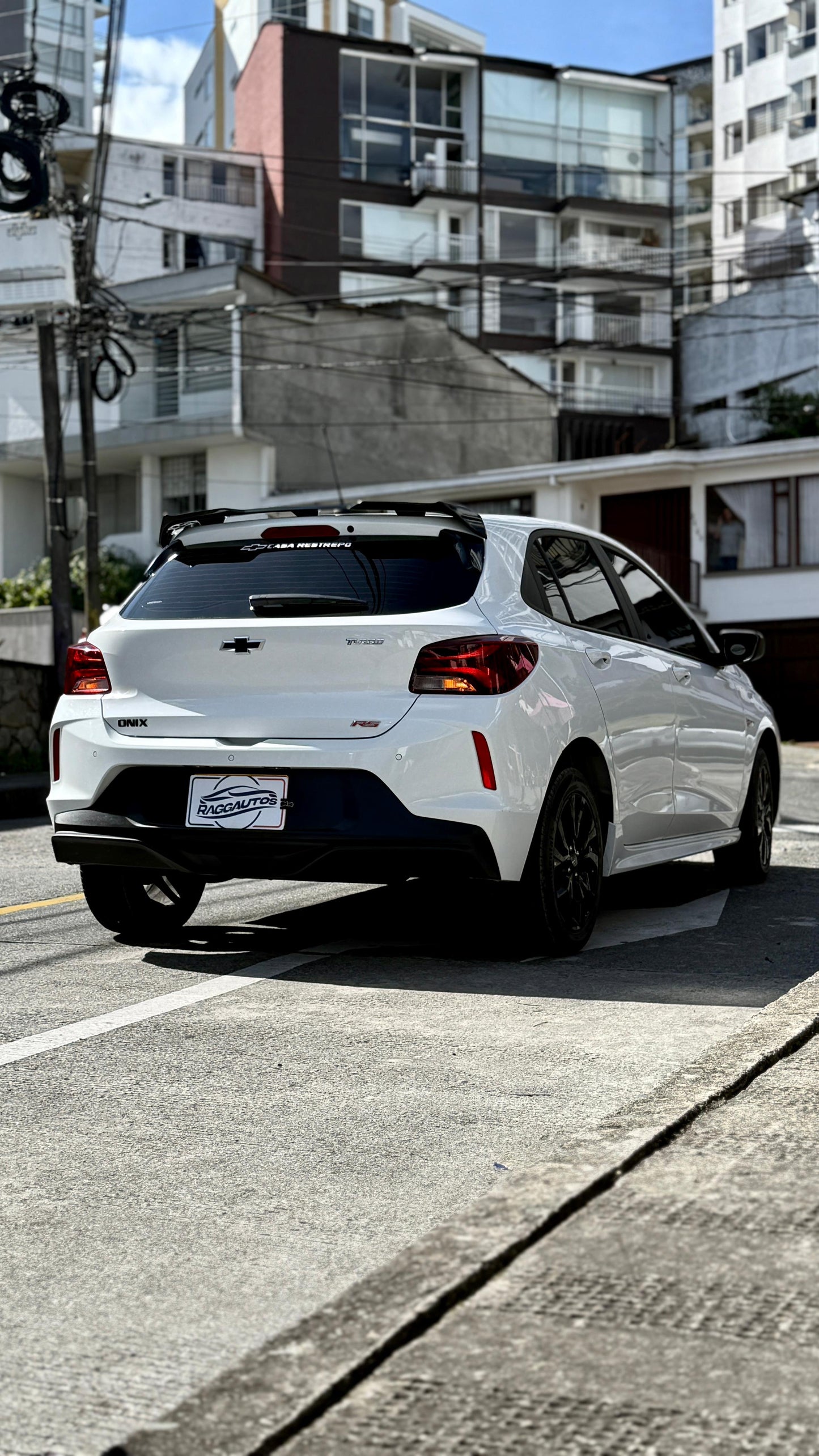 CHEVROLET ONIX RS 1.0 TURBO 2024 MECÁNICO