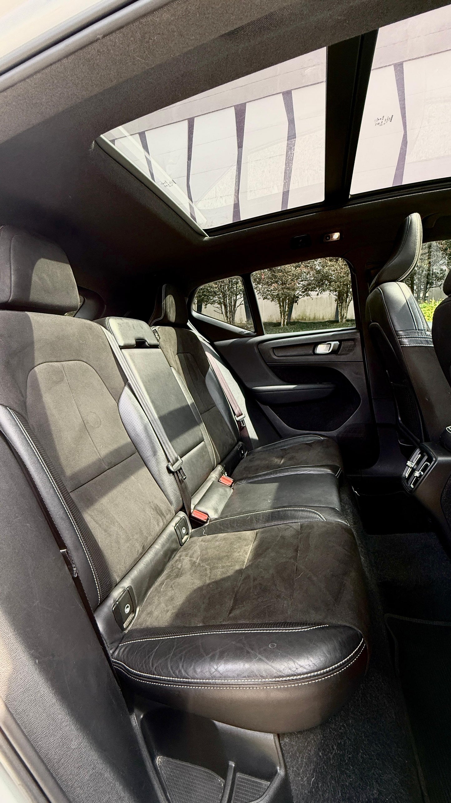 VOLVO XC40 T5 DESIGN R DESIGN 2.0 TURBO 2019 AUTOMÁTICA