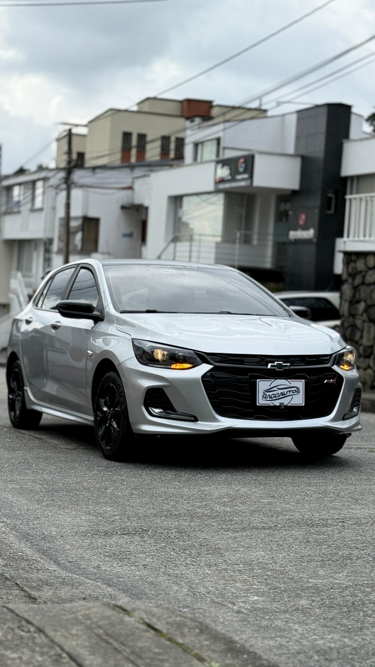 CHEVROLET ONIX RS 1.0 TURBO 2023 MECÁNICO
