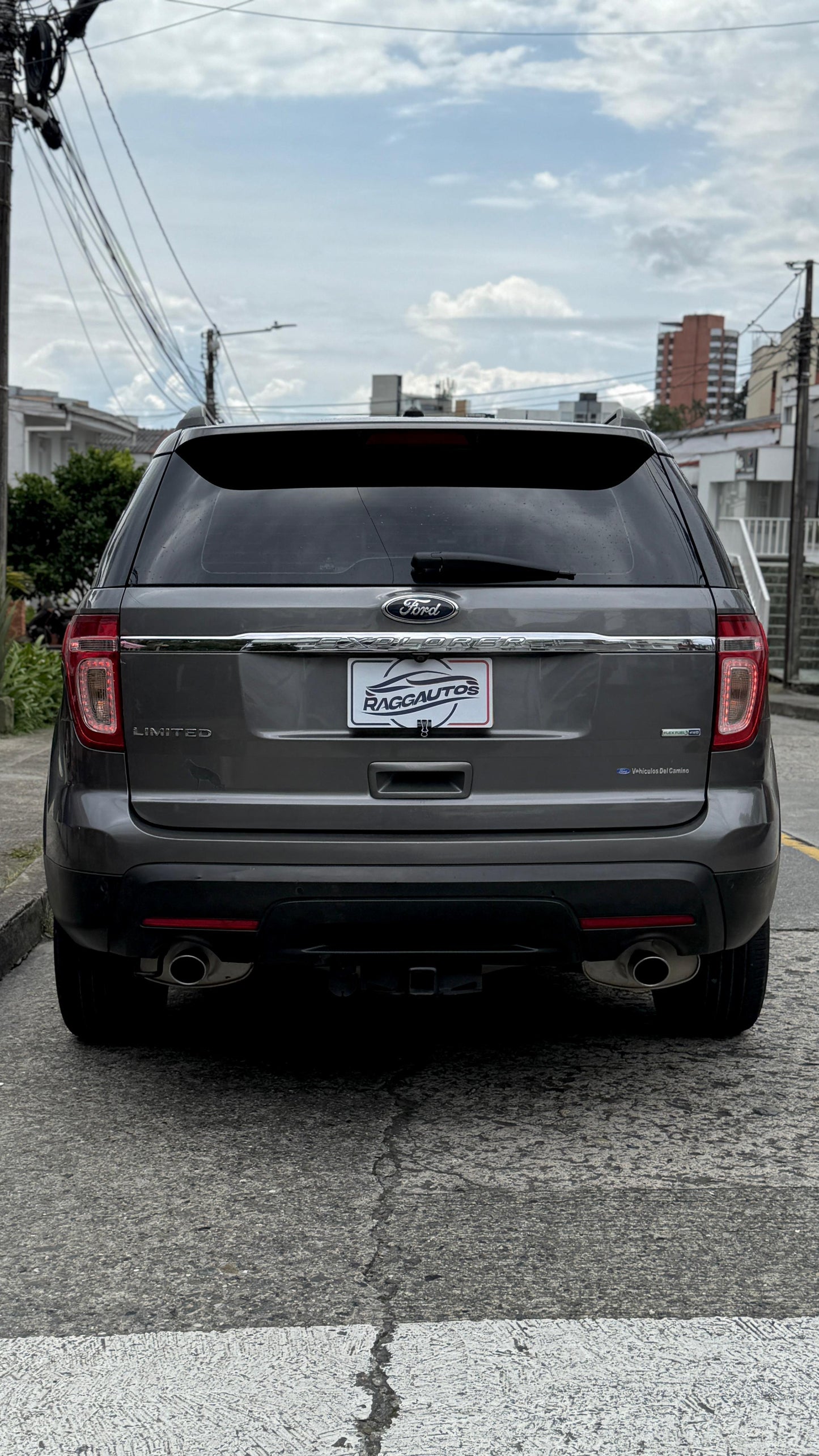 FORD EXPLORER LIMITED 3.5 GASOLINA 4x4 2013 AUTOMÁTICA