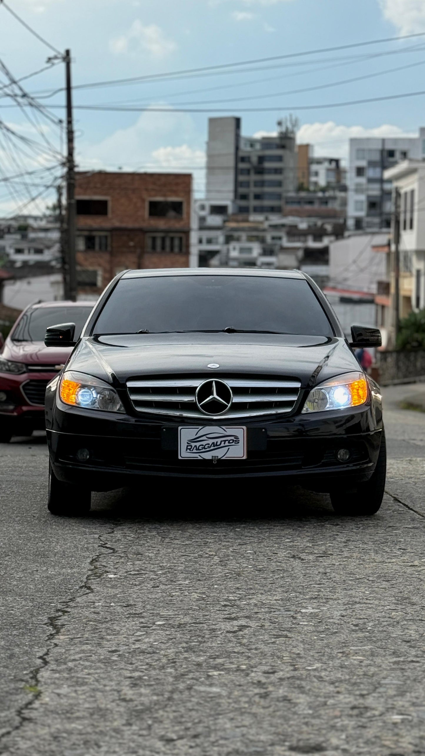 MERCEDES BENZ C180 CGI 1.8 TURBO GASOLINA 2011 AUTOMÁTICO