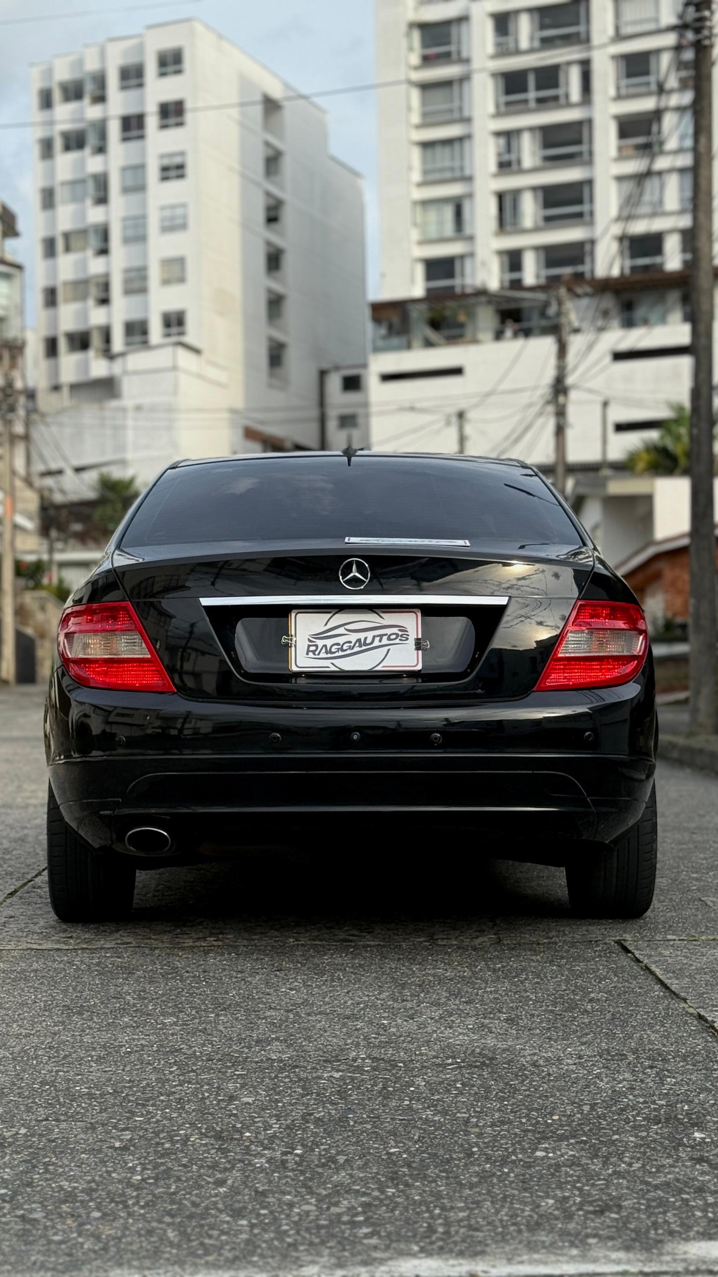 MERCEDES BENZ C180 CGI 1.8 TURBO GASOLINA 2011 AUTOMÁTICO