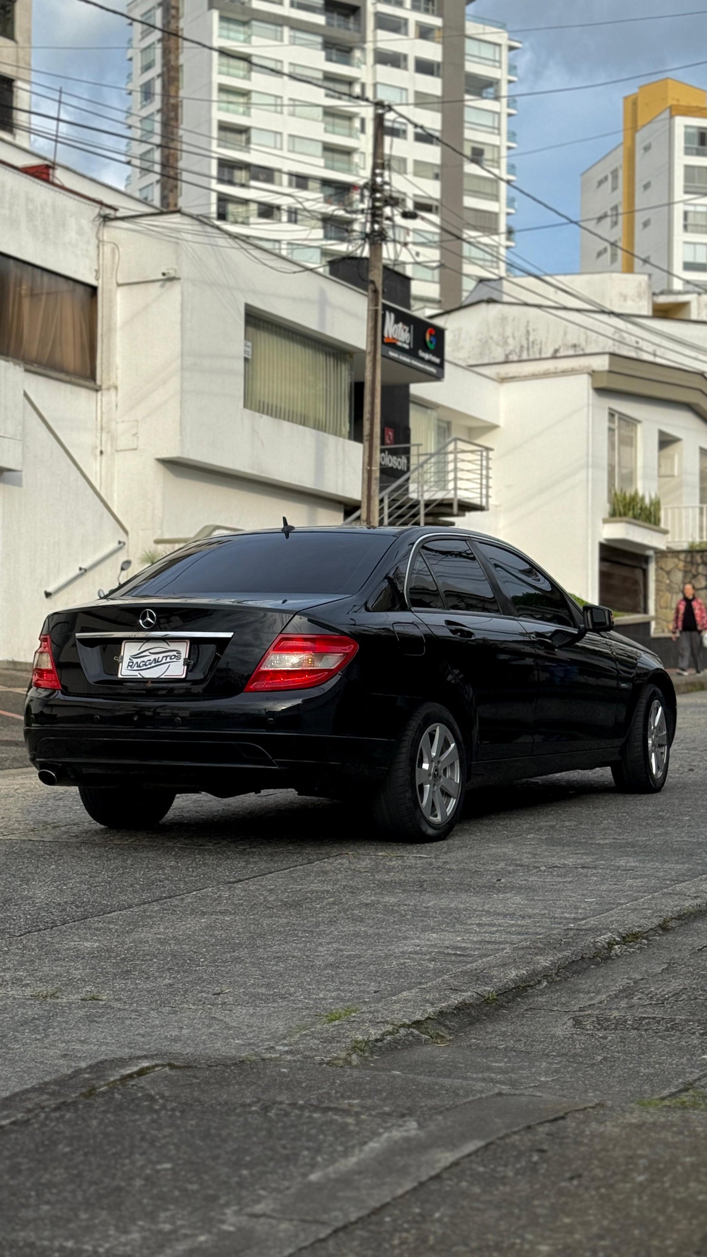 MERCEDES BENZ C180 CGI 1.8 TURBO GASOLINA 2011 AUTOMÁTICO