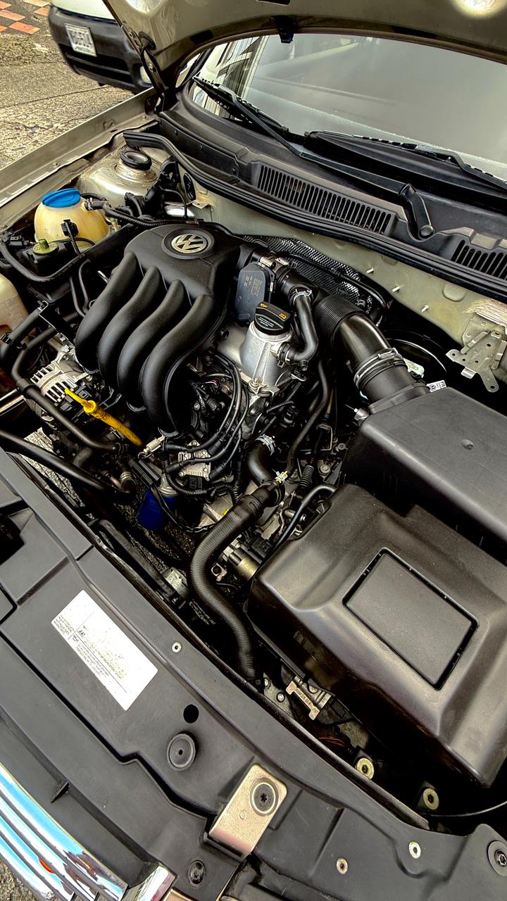 VOLKSWAGEN JETTA EUROPA CLÁSICO 2.0 2013 MECÁNICO