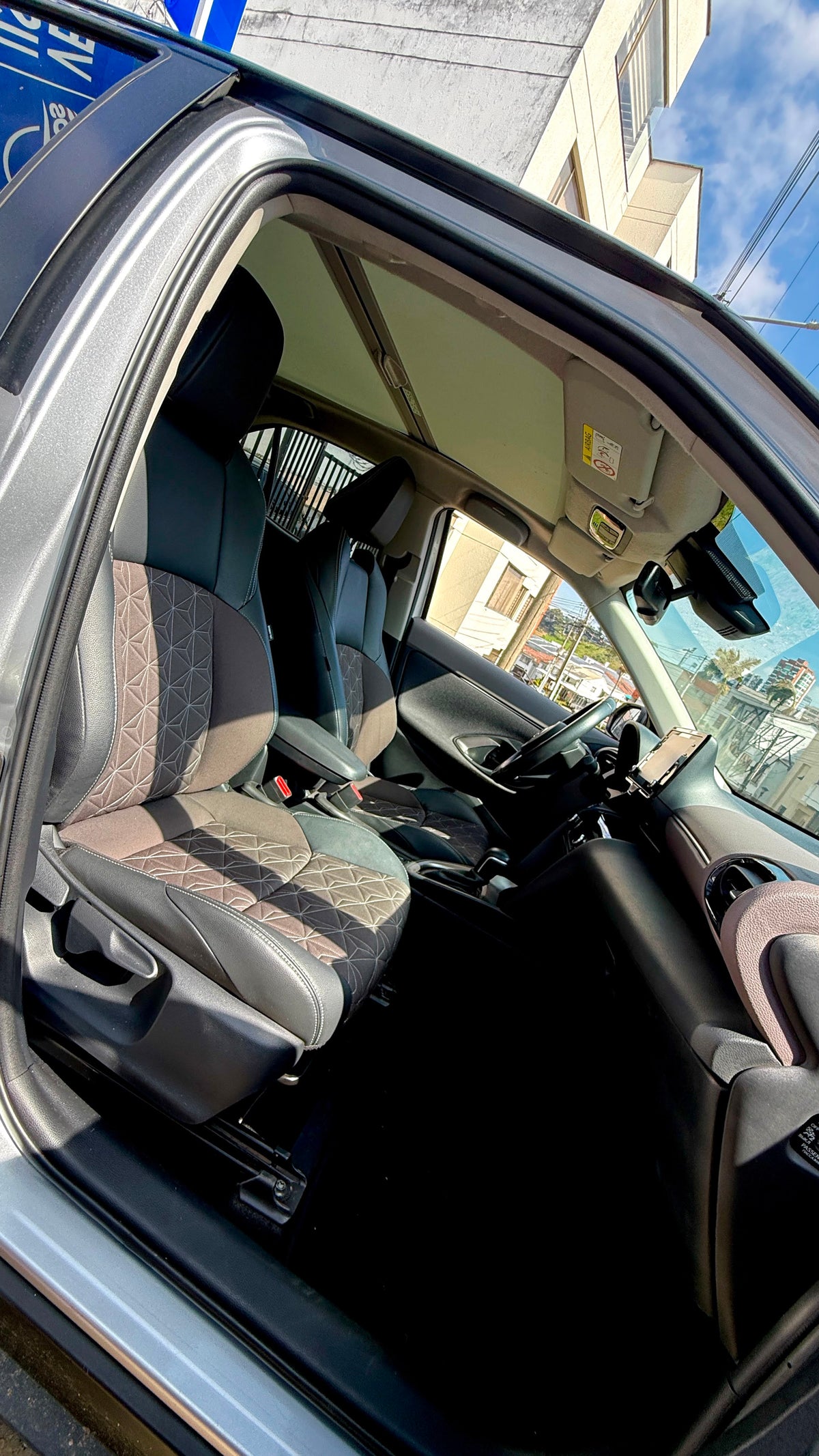 TOYOTA YARIS CROSS HIBRIDA 2023 AUTOMATICA FULL EQUIPO 4X2