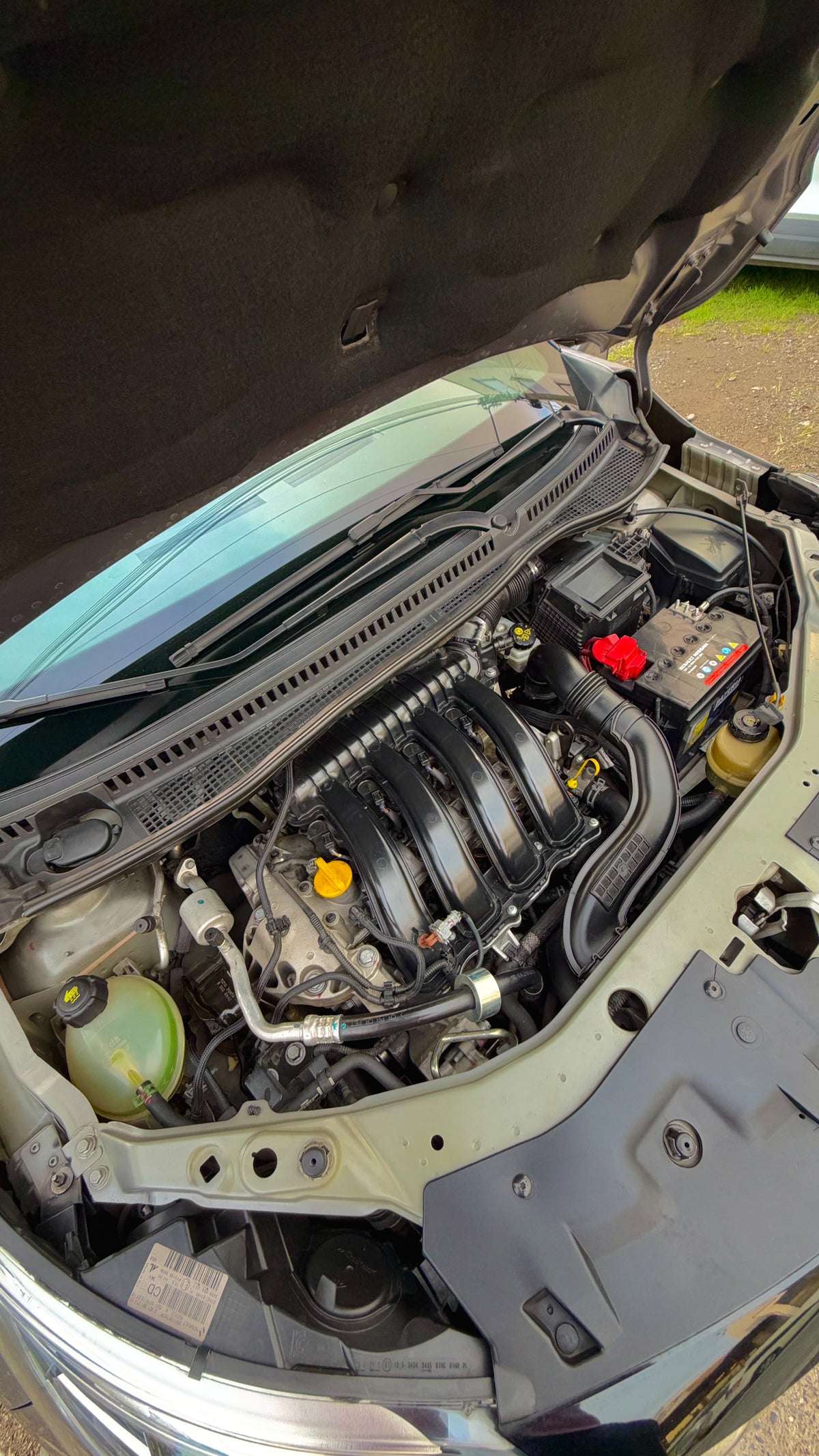RENAULT CAPTUR INTENS 2.0 GASOLINA 2020 AUTOMÁTICA 4X2