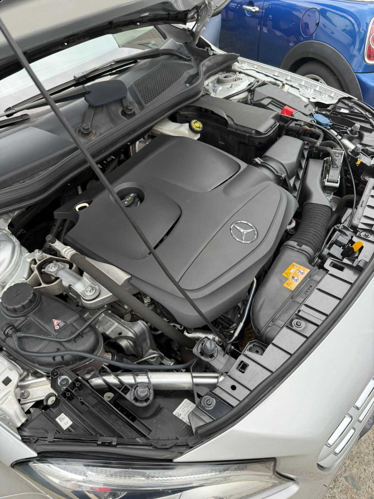 MERCEDES BENZ GLA200 1.6 TURBO 2020 AUTOMÁTICA