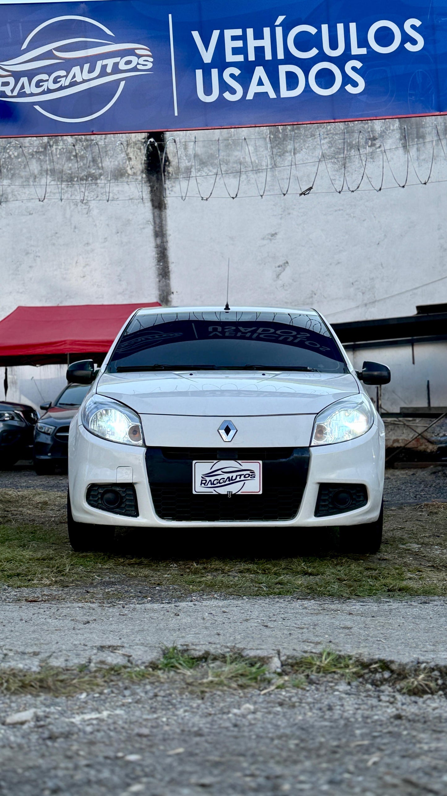 RENAULT SANDERO EXPRESSION 2013 MECÁNICO