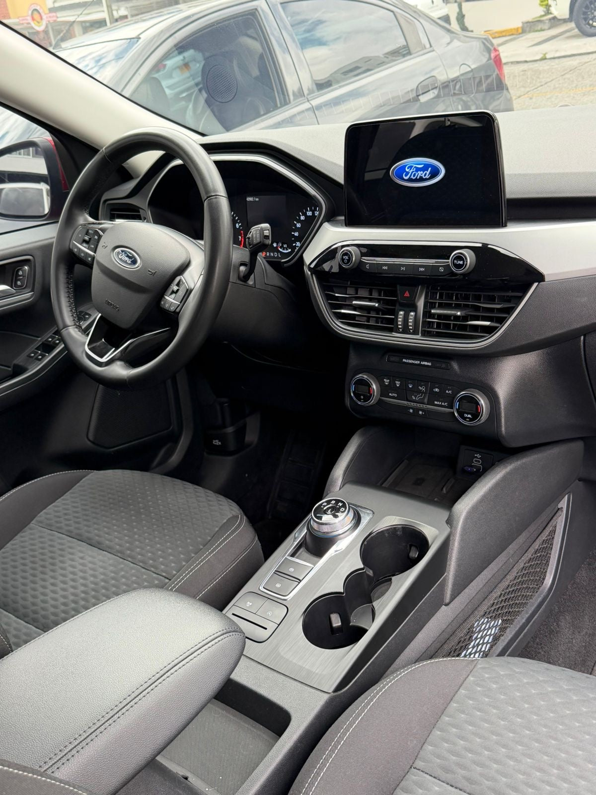 FORD ESCAPE SE 2.0 4x2 2022 AUTOMÁTICA