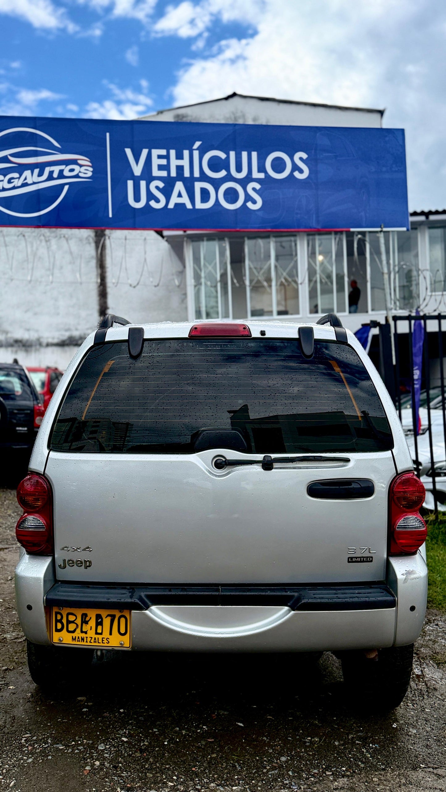 JEEP CHEROKEE LIBERTY 3.7 4x4 2004 AUTOMÁTICA