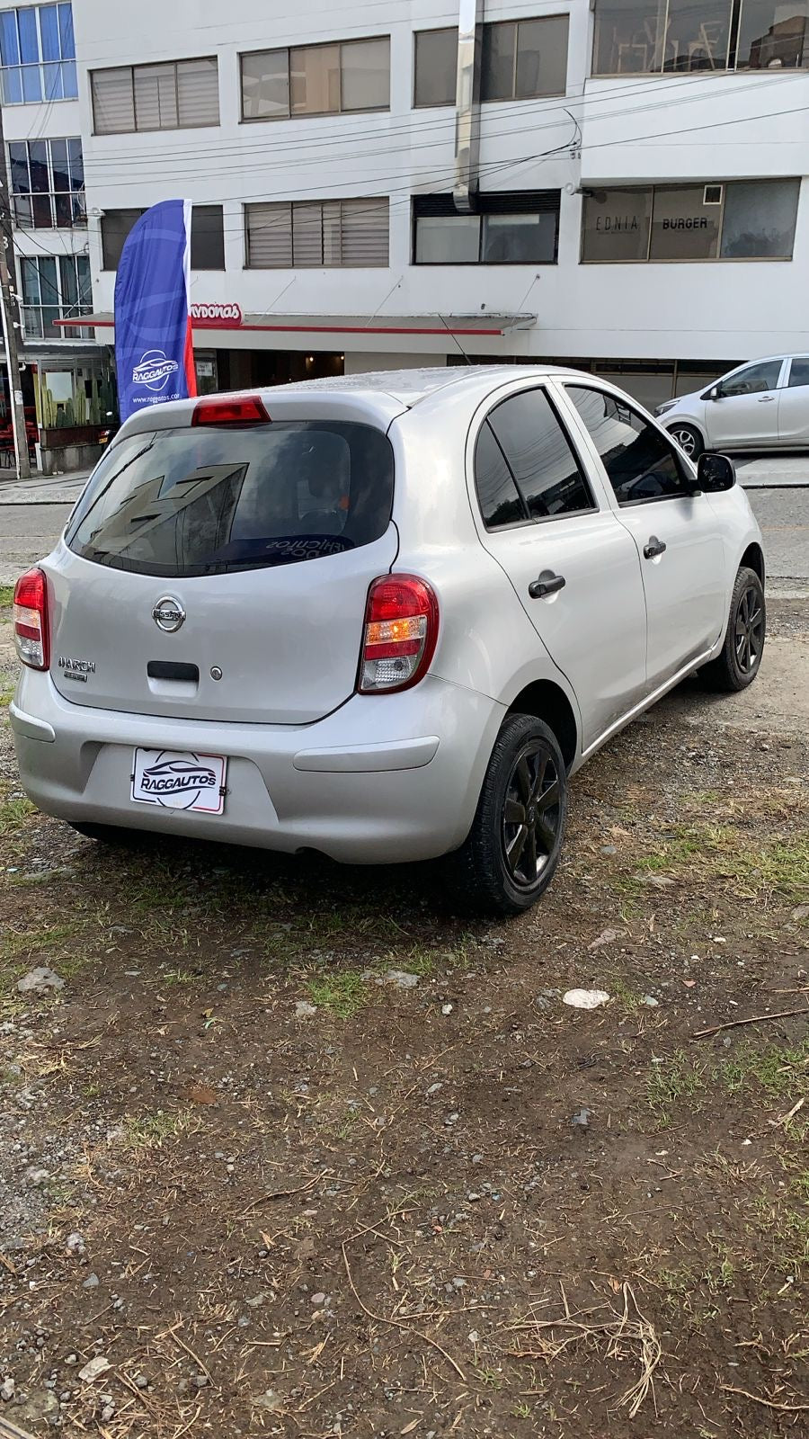 NISSAN MARCH ACTIVE 1.6 2020 MECÁNICO
