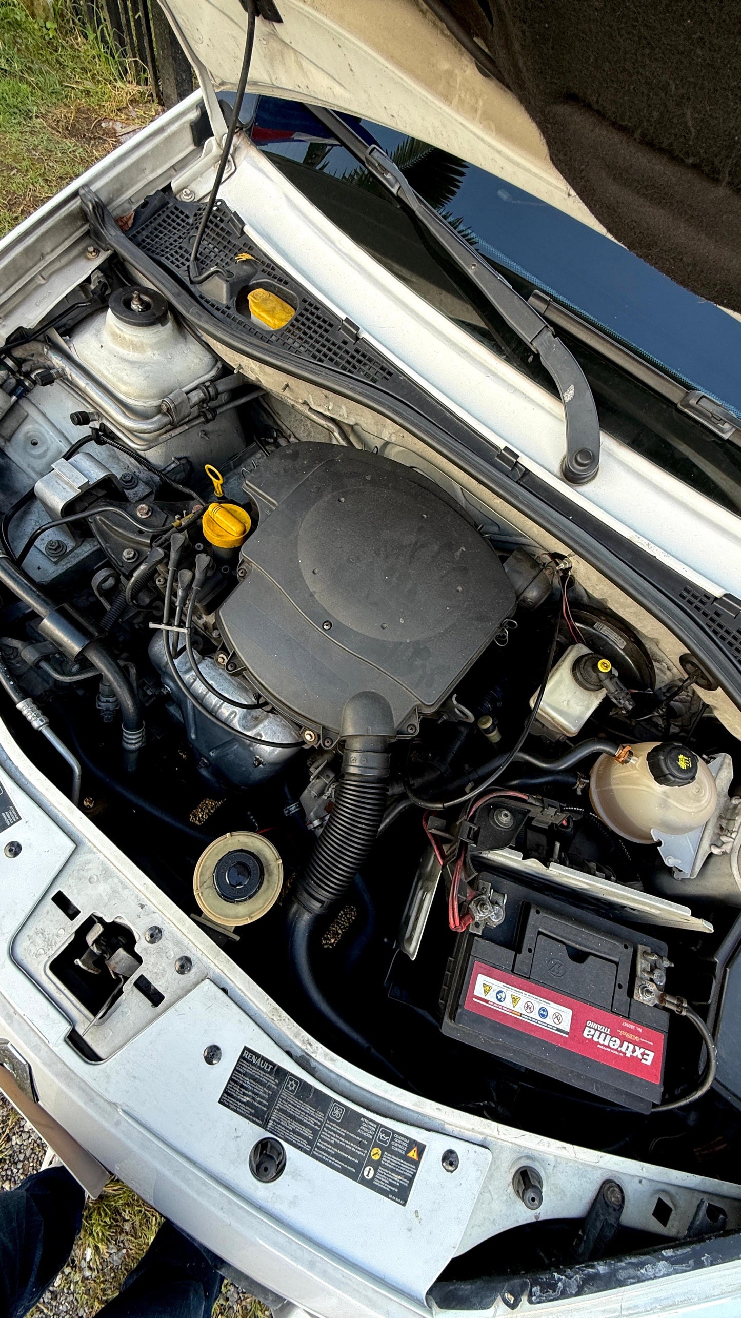 RENAULT SANDERO EXPRESSION 2013 MECÁNICO