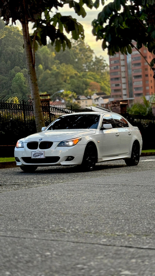 BMW 525i 2.5 PAQUETE M SEDÁN 2009 AUTOMÁTICO