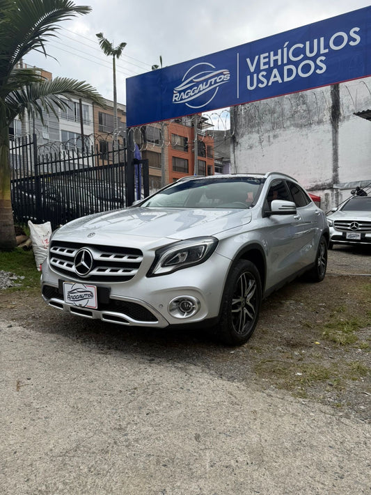 MERCEDES BENZ GLA200 1.6 TURBO 2020 AUTOMÁTICA