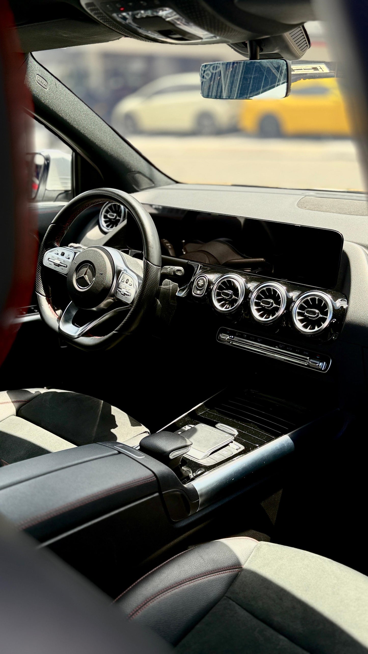 MERCEDES BENZ GLA200 1.4 TURBO 2023 AUTOMÁTICA