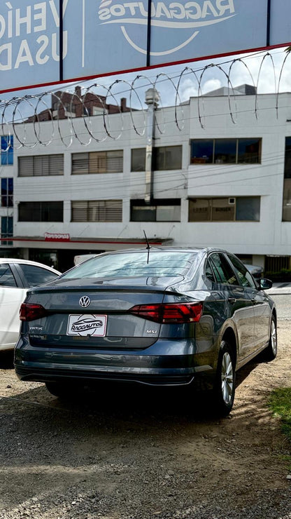 VOLKSWAGEN VIRTUS 1.6 COMFORTLINE 2022 MECÁNICO