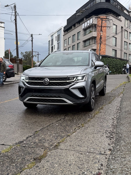 VOLKSWAGEN TAOS HIGHLINE 1.4 TURBO 2022 AUTOMÁTICA