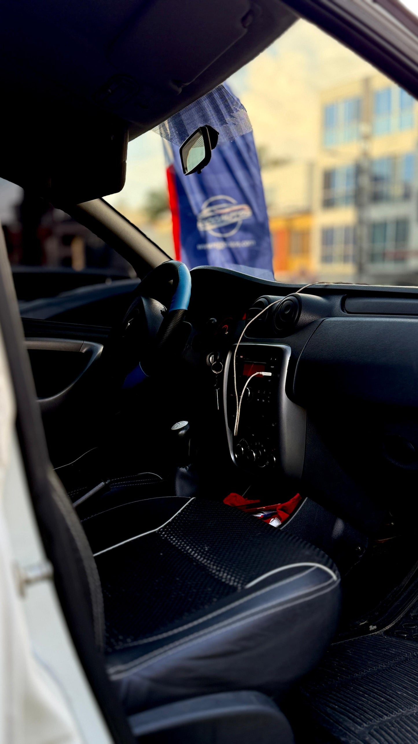 RENAULT SANDERO EXPRESSION 2013 MECÁNICO