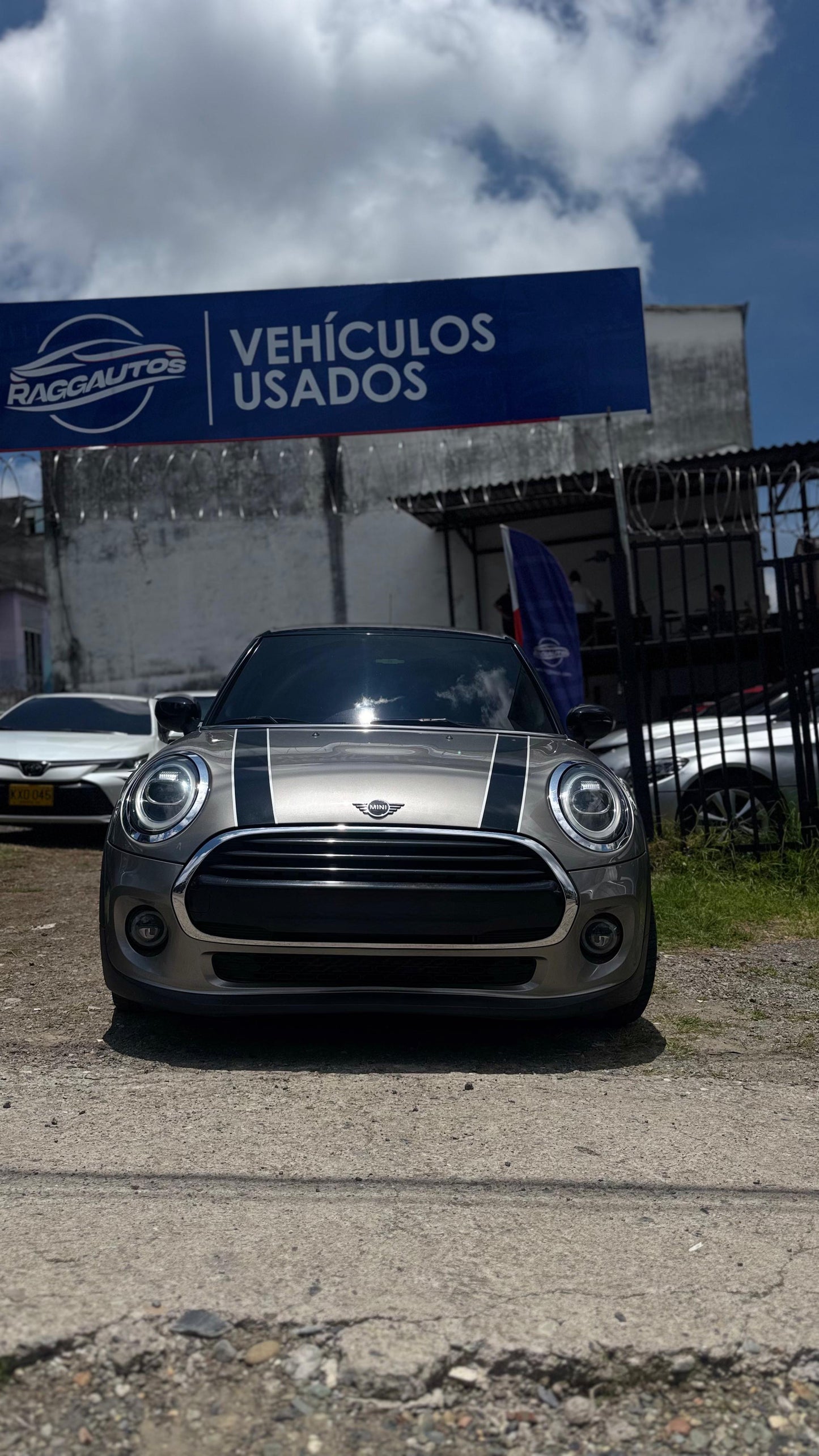 MINI COOPER SALT S55 1.5 BITURBO 2020 AUTOMÁTICO0