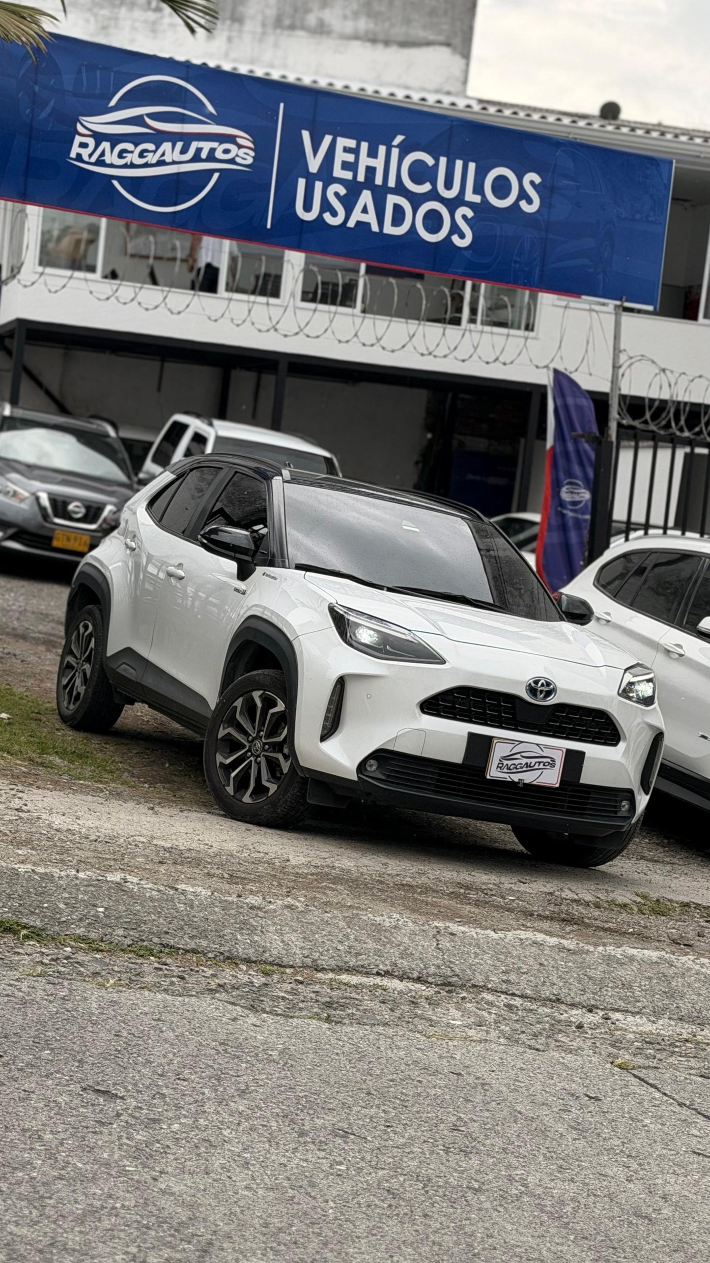 TOYOTA YARIS CROSS FULL HÍBRIDA 2023 AUTOMÁTICA