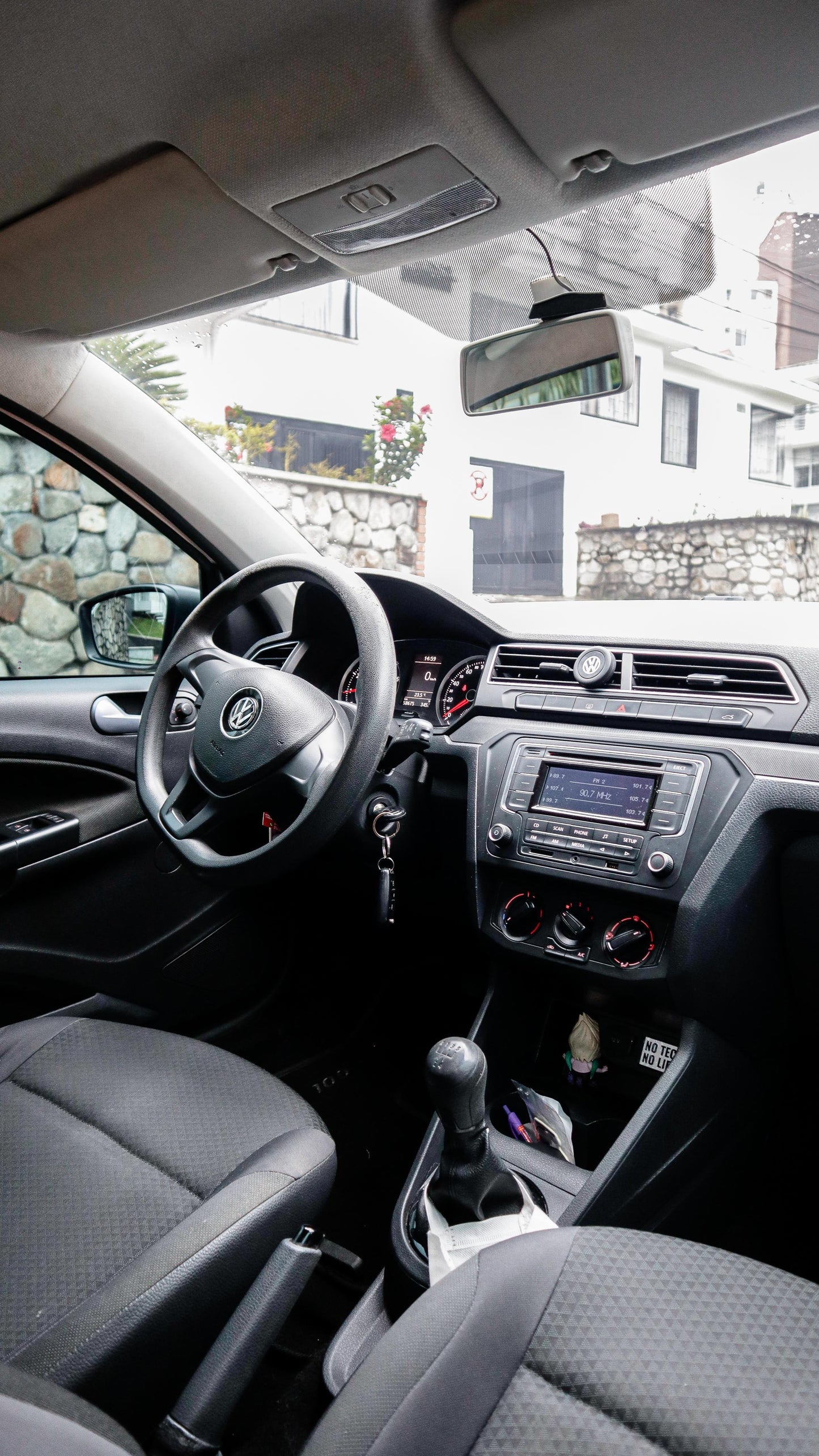 VOLKSWAGEN VOYAGE 1.6 COMFORTLINE 2016 MECÁNICO