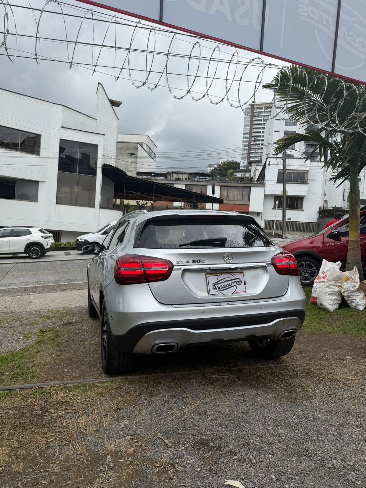 MERCEDES BENZ GLA200 1.6 TURBO 2020 AUTOMÁTICA